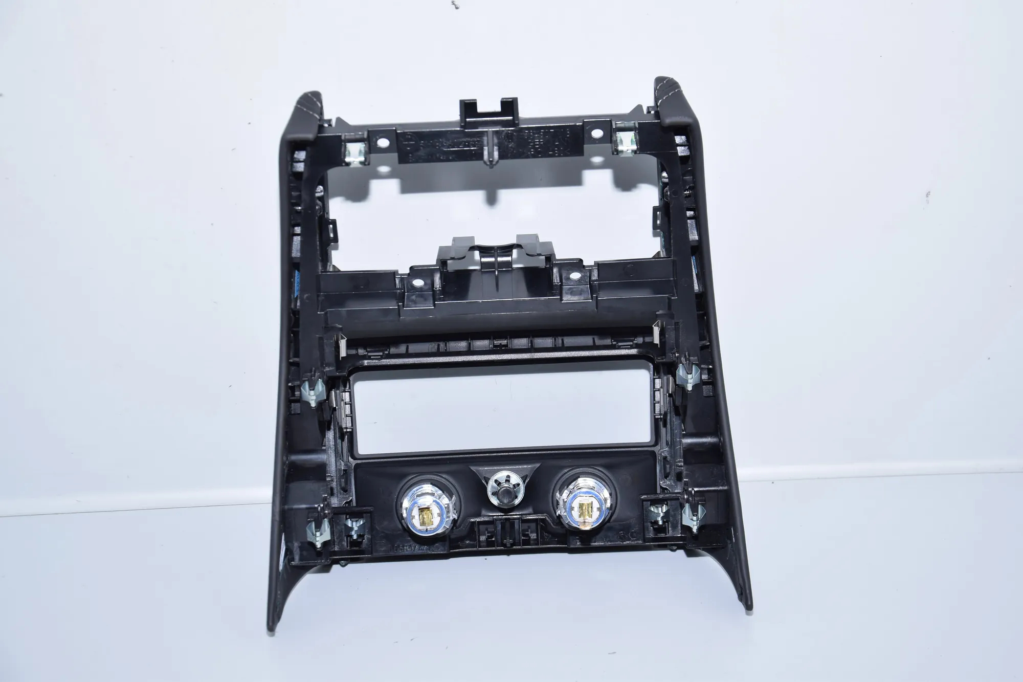 Other Interior Parts – OEM 9302186 · BMW 7 (G11, G12) BMW 7 (G11, G12) 2016 – 3
