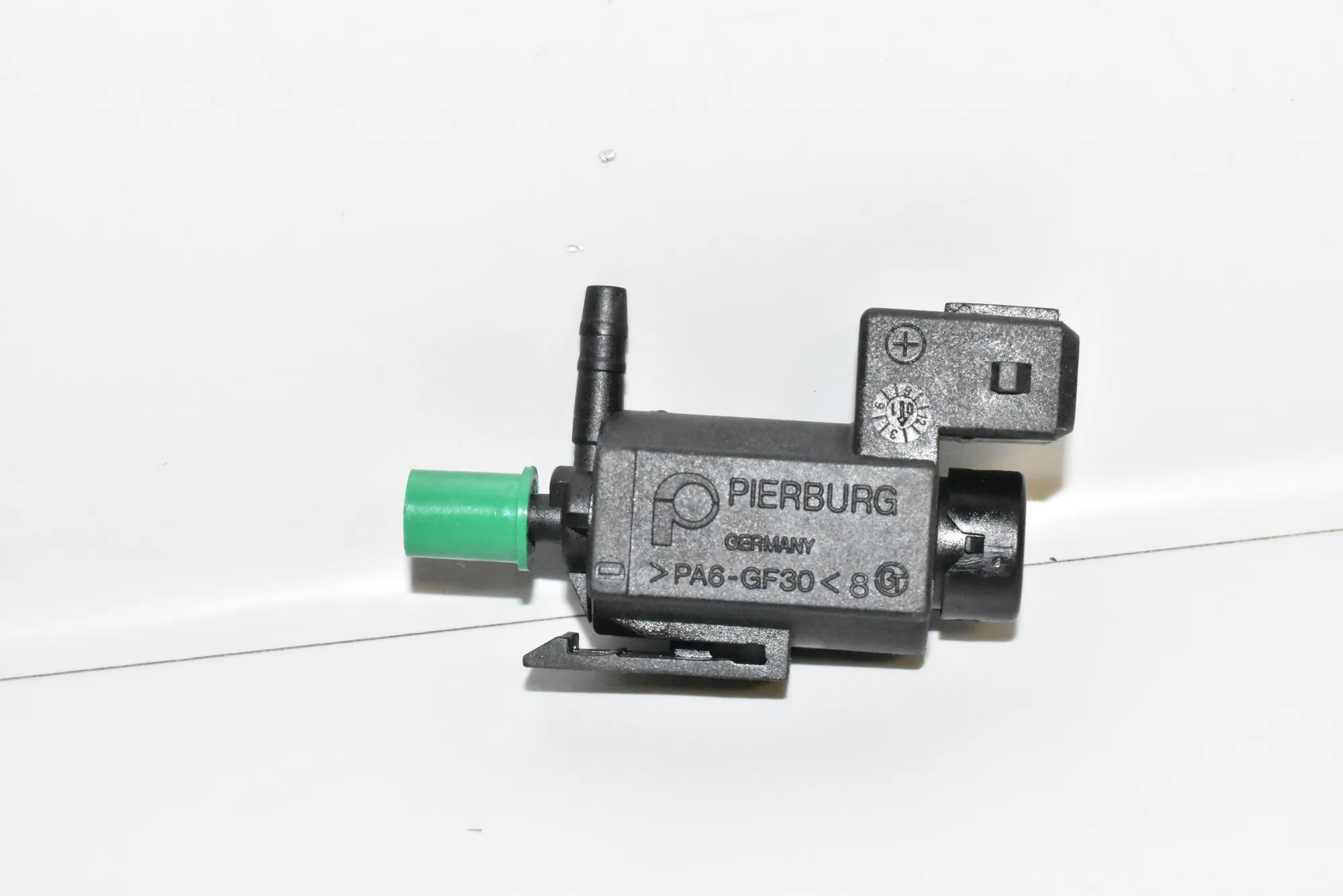 Solenoid Valve – OEM 7516375 · BMW 7 (E65, E66, E67) BMW 7 (E65, E66, E67) 2002 – 2
