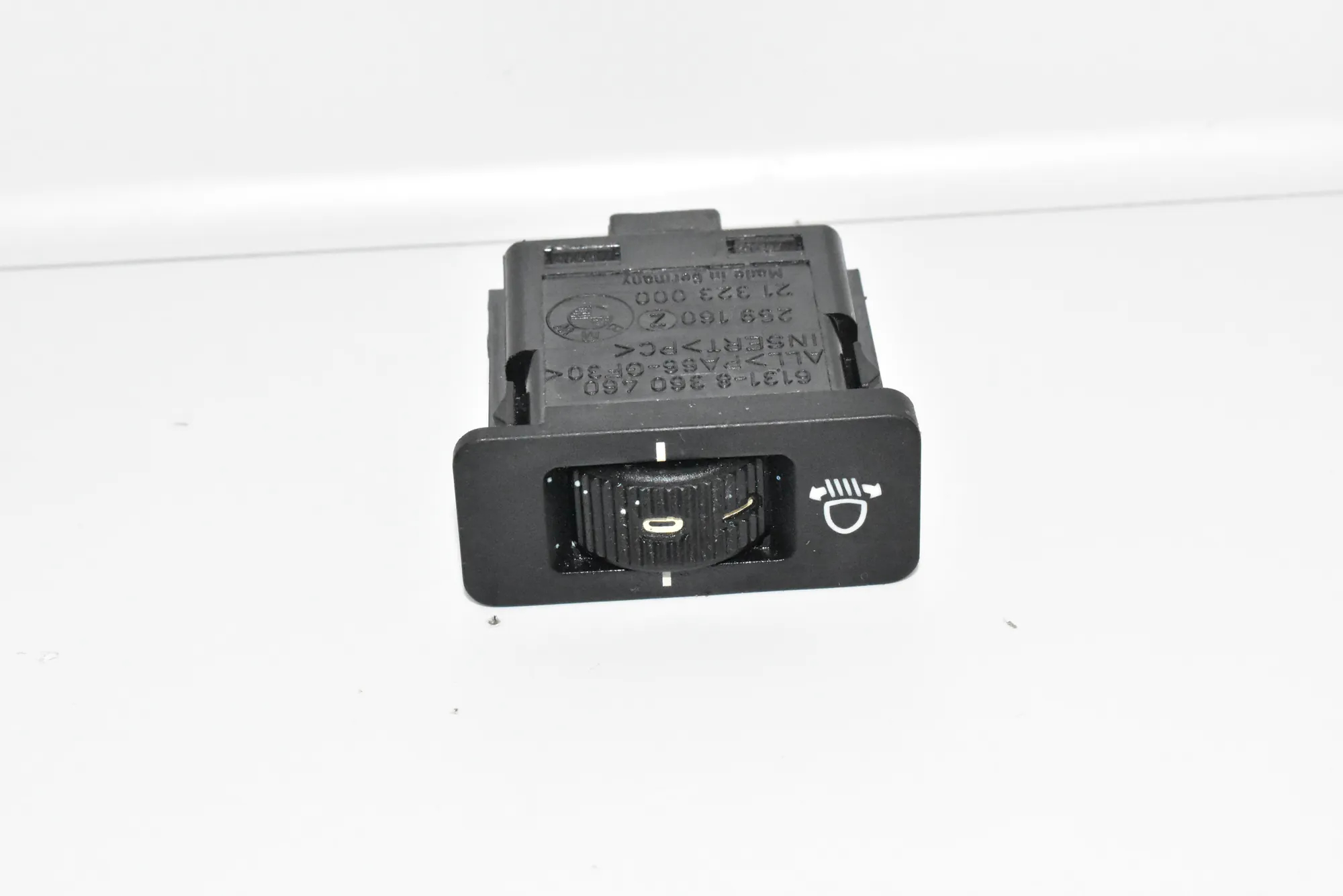 Switches – OEM 8360460 · BMW 5 (E39) BMW 5 (E39) 2001