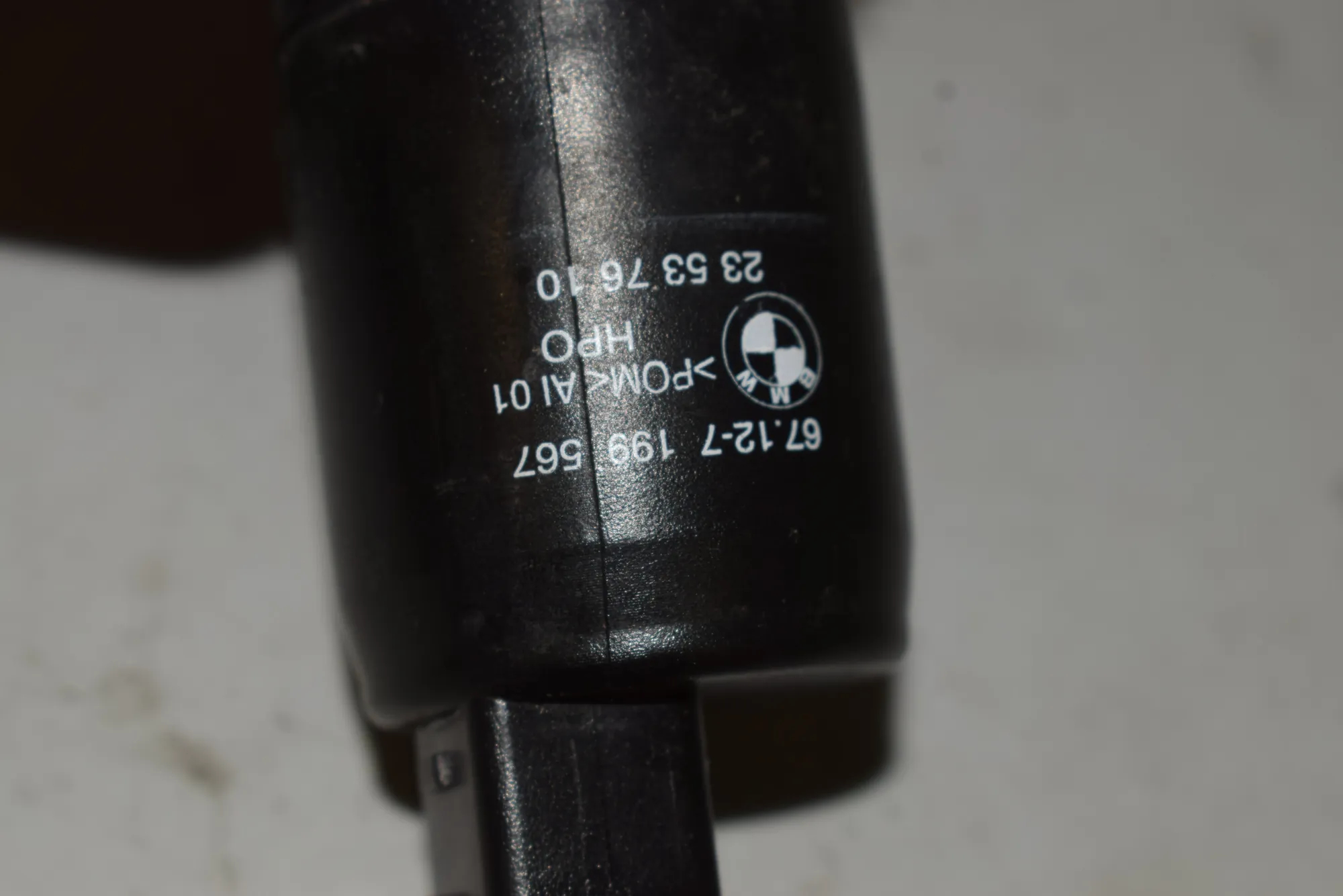 Washer Tank Motor – OEM 7199567 · BMW 3 Touring (E91) BMW 3 Touring (E91) 2007 – 6