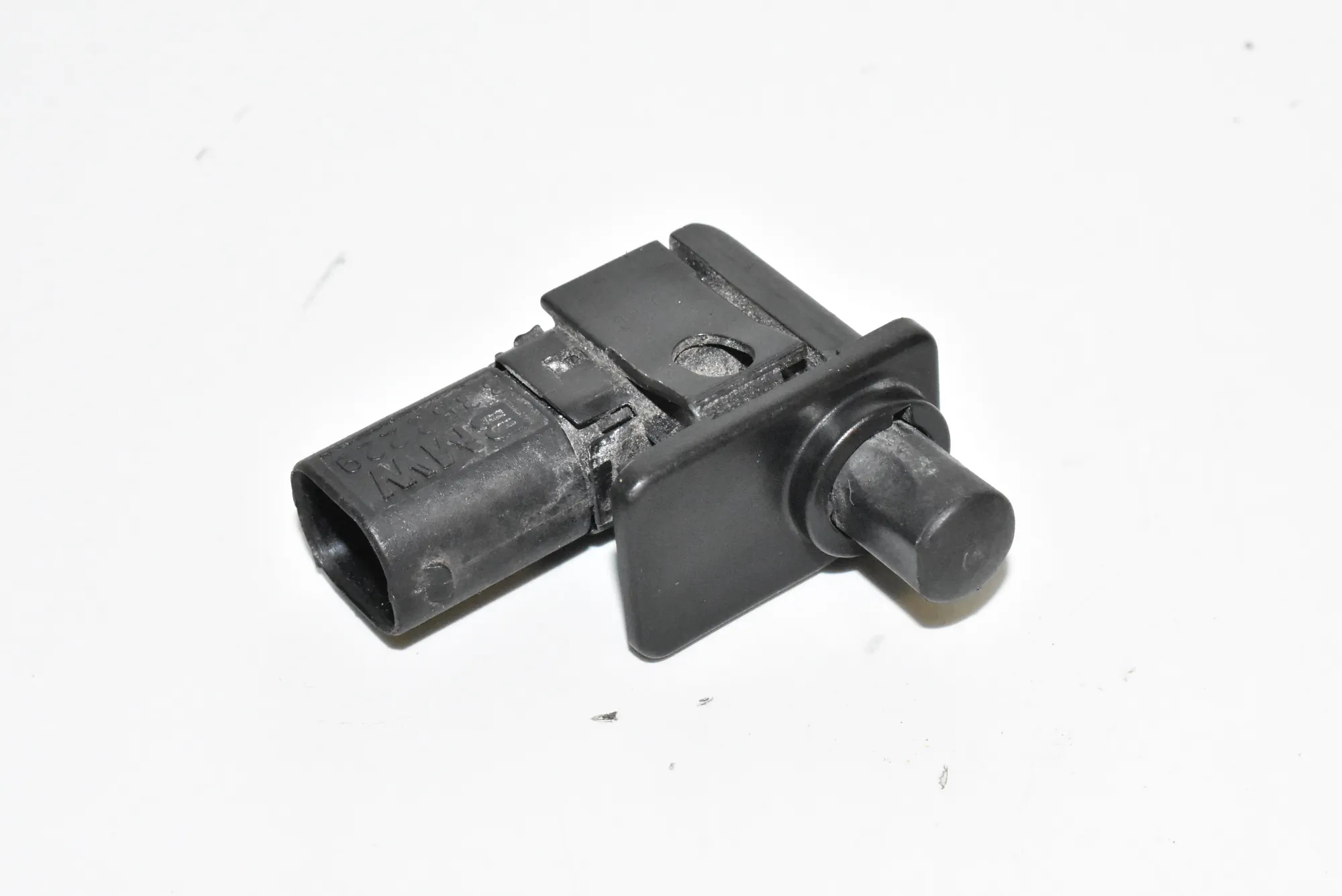 Other Control Units – OEM 8352229 · BMW 5 (E39) BMW 5 (E39) 2001 – 2