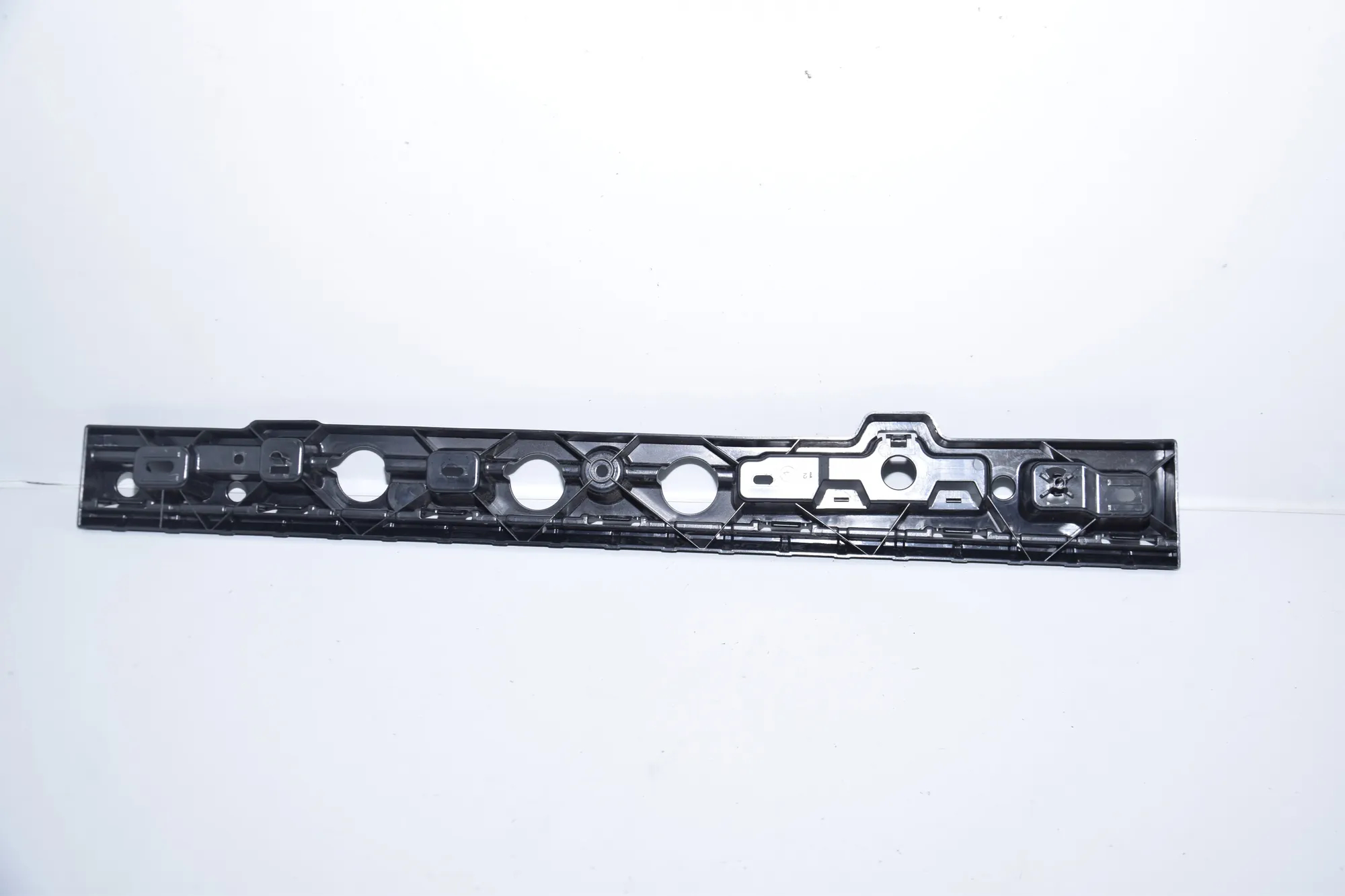 Other Body Parts – OEM 7357135 · BMW 7 (G11, G12) BMW 7 (G11, G12) 2016 – 3