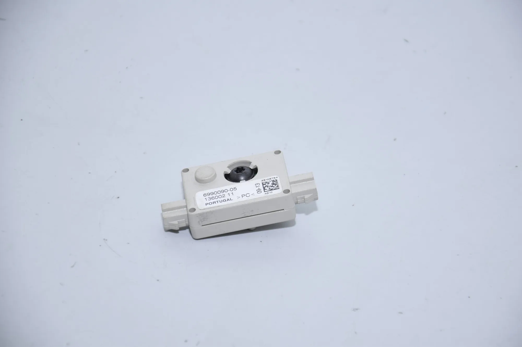 Antenna – OEM 6990090 · BMW 3 Coupe (E92) BMW 3 Coupe (E92) 2009