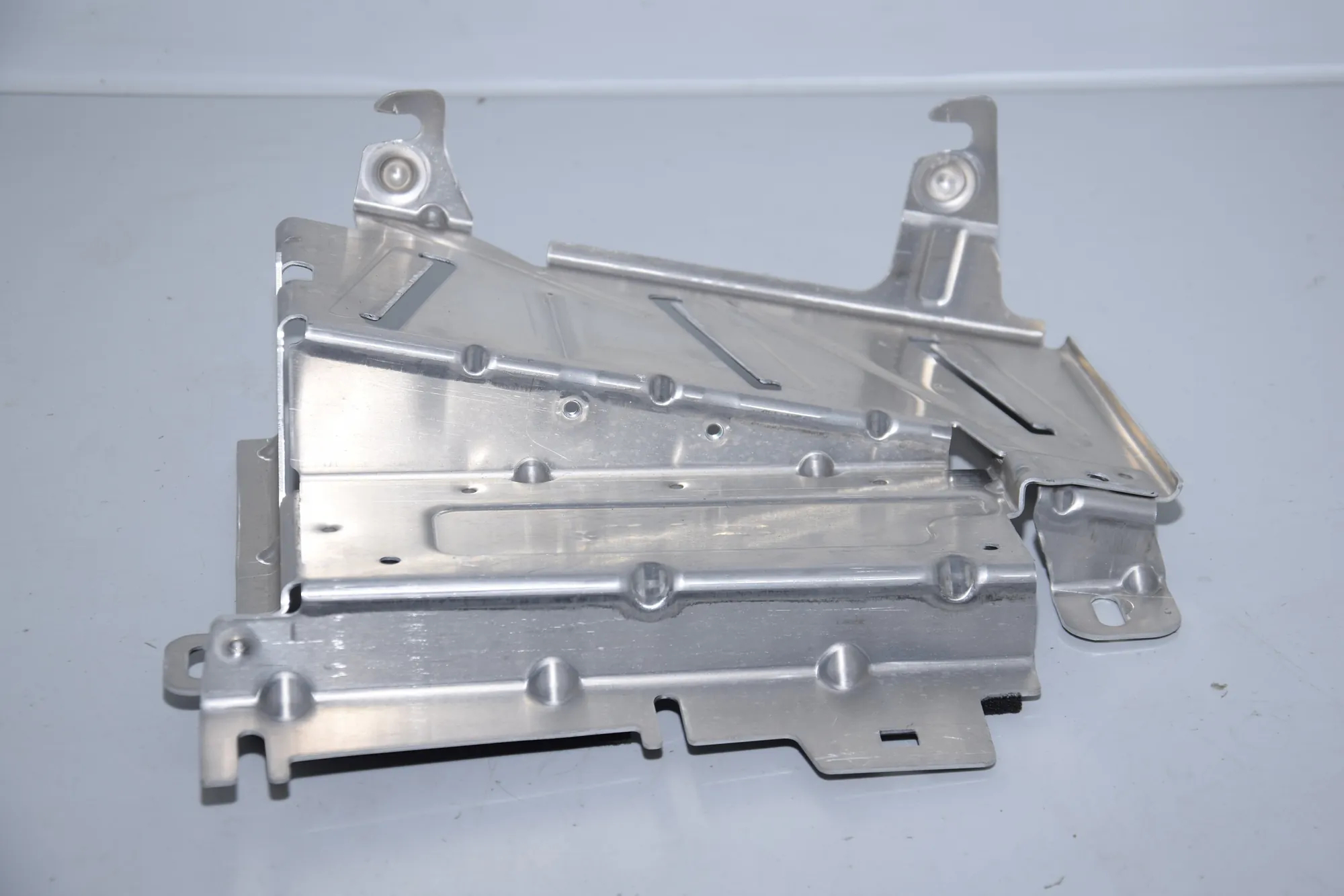 Other Body Parts – OEM 9353270 · BMW 7 (G11, G12) BMW 7 (G11, G12) 2016 – 2