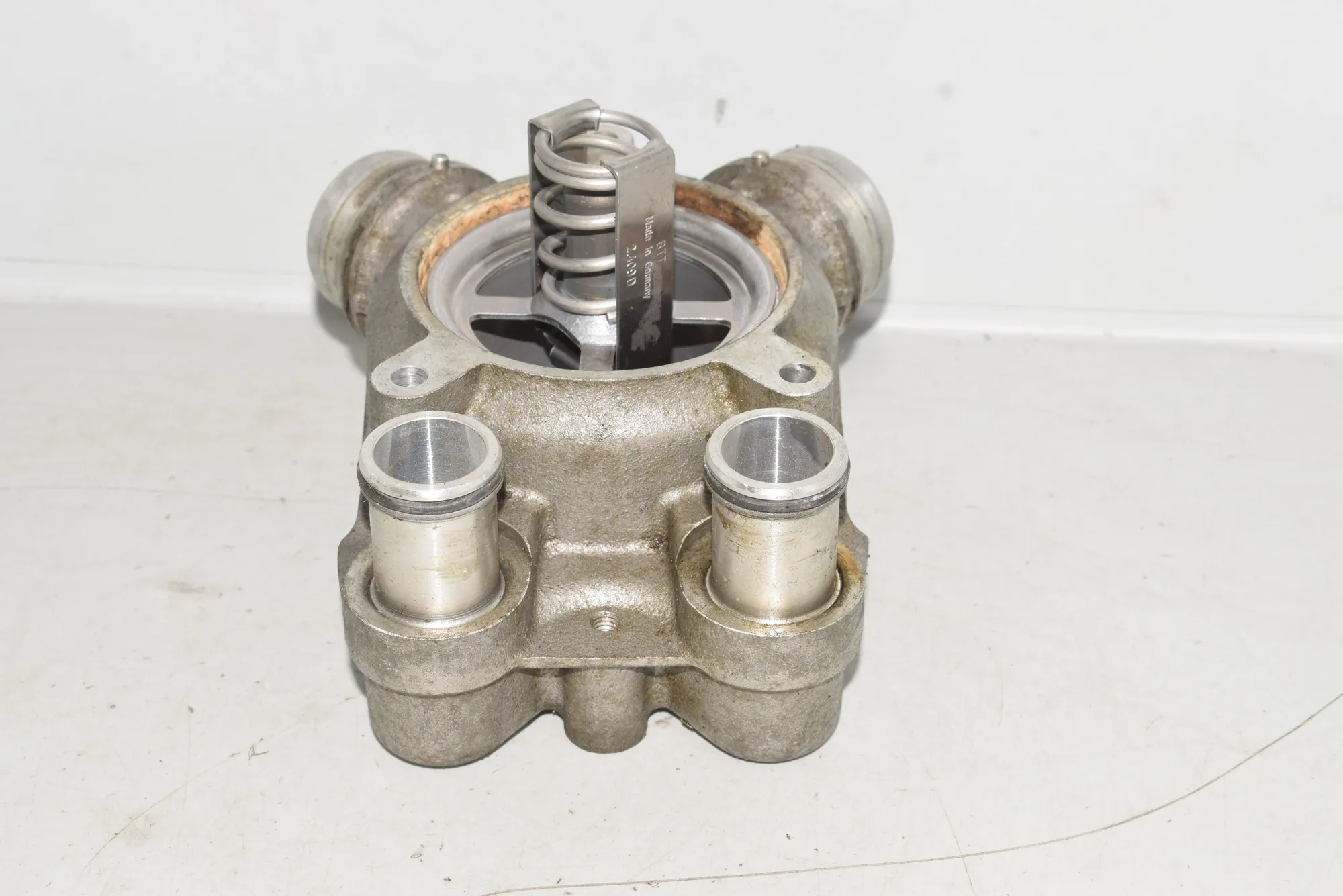 Thermostat – OEM 7833761 · BMW 5 (E60) BMW 5 (E60) M5 2005 – 2