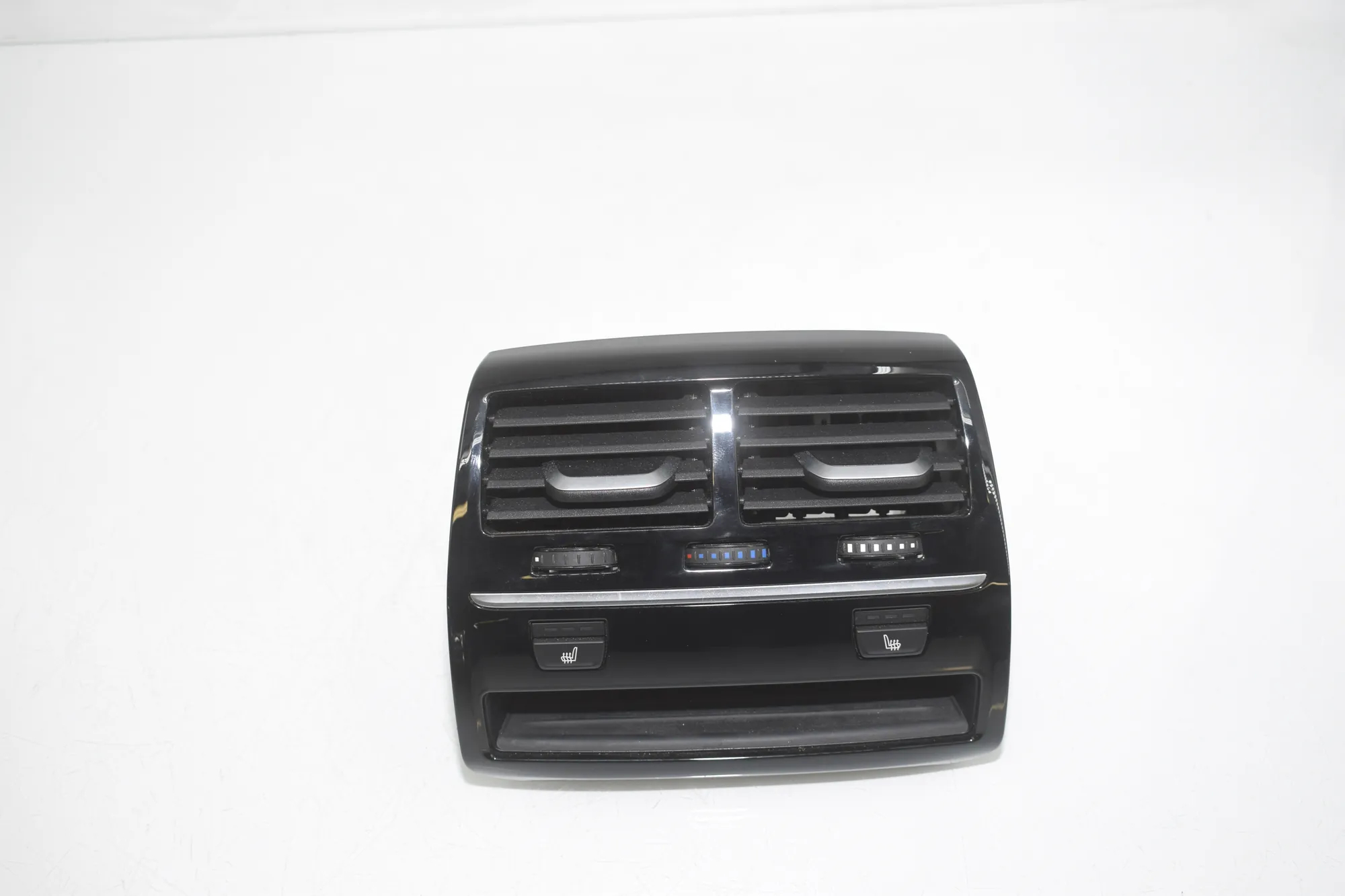 Center Console Trim – OEM 9357866 · BMW 5 (G30) (2016 - -) 540 i 2017 – 2