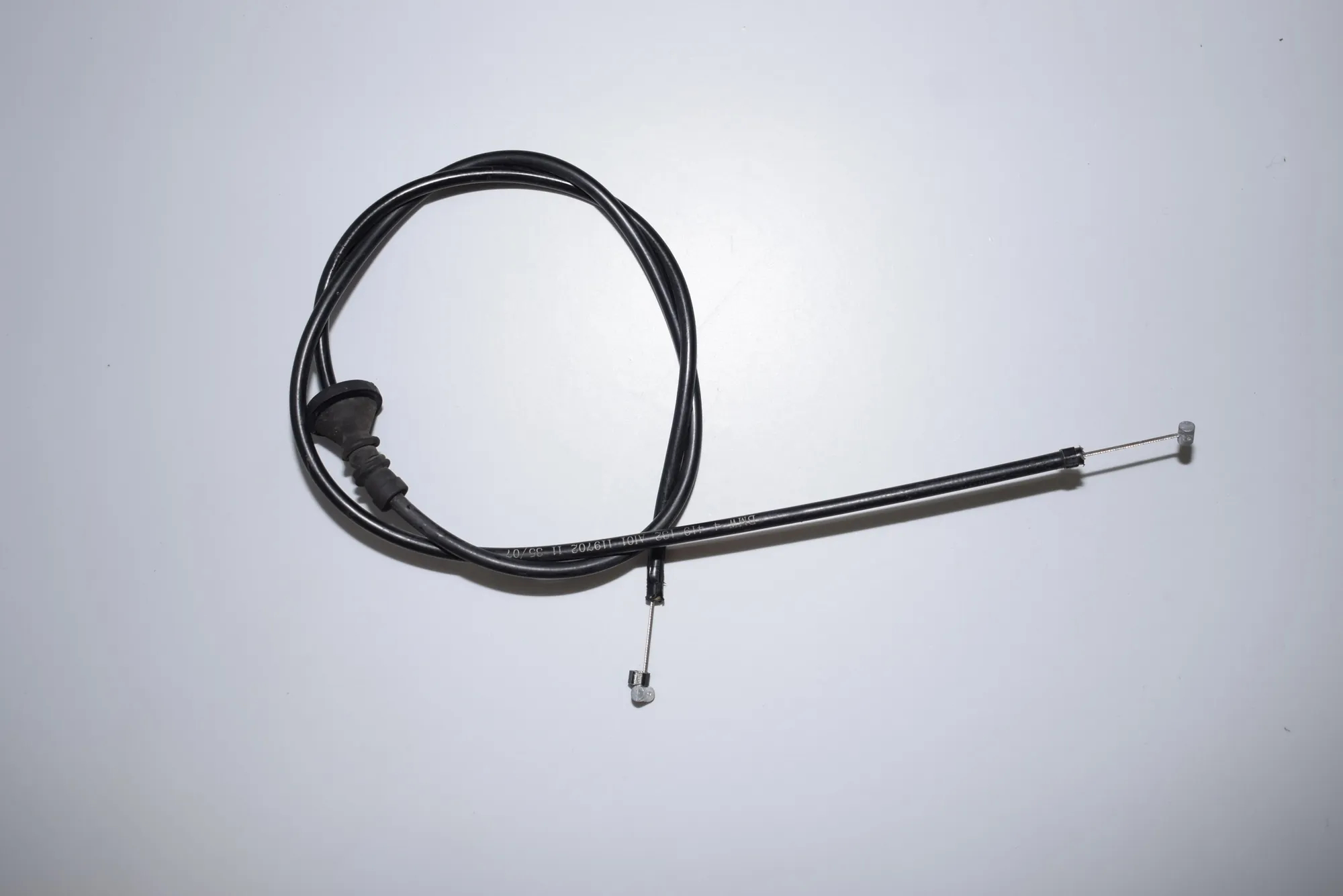 Bonnet Lock Cable – OEM 4419132 · BMW 5 Touring (E61) 520 d 2007