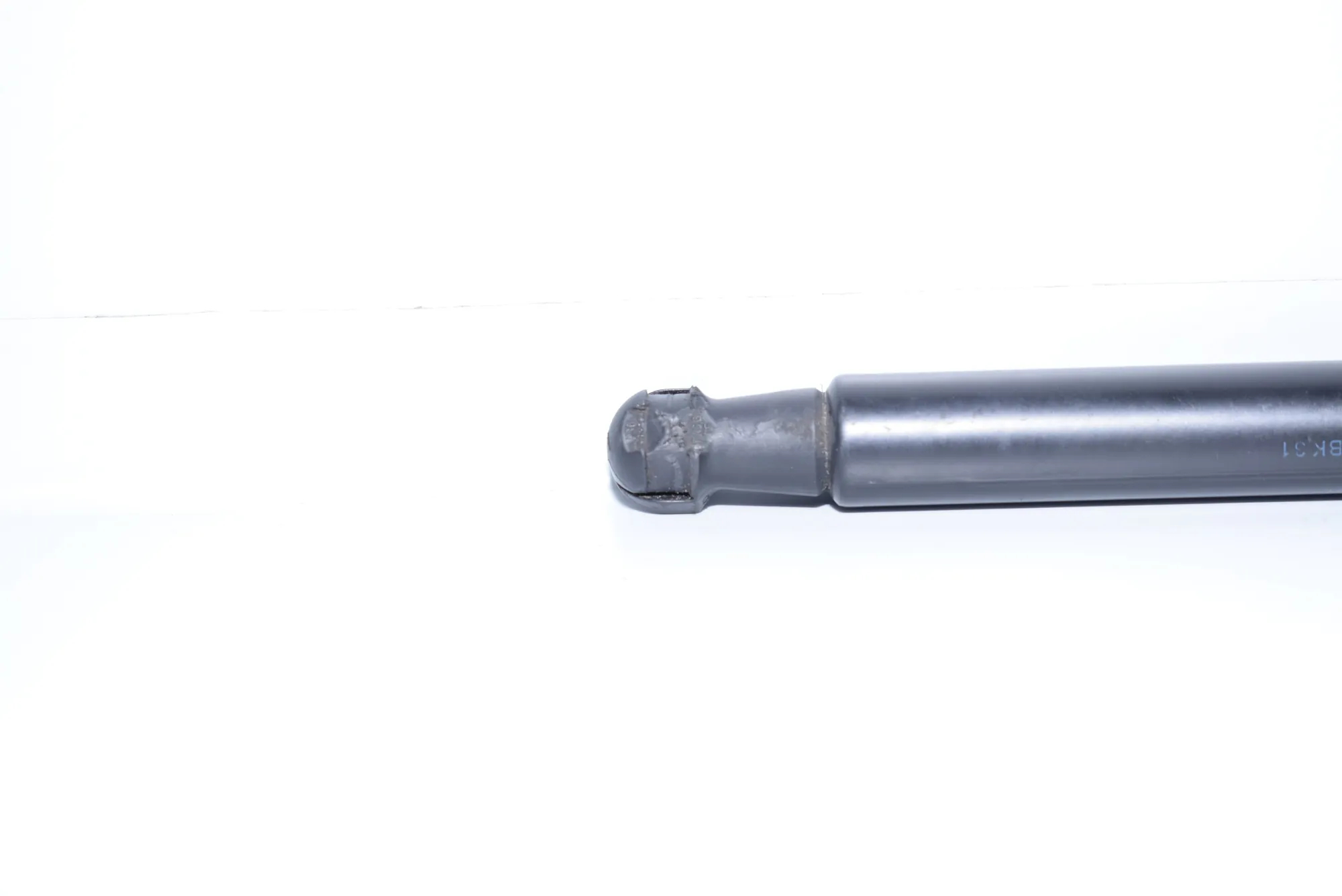 Front Left Bonnet Strut – OEM 7008745 · BMW 5 Touring (E61) 520 d 2007 – 8