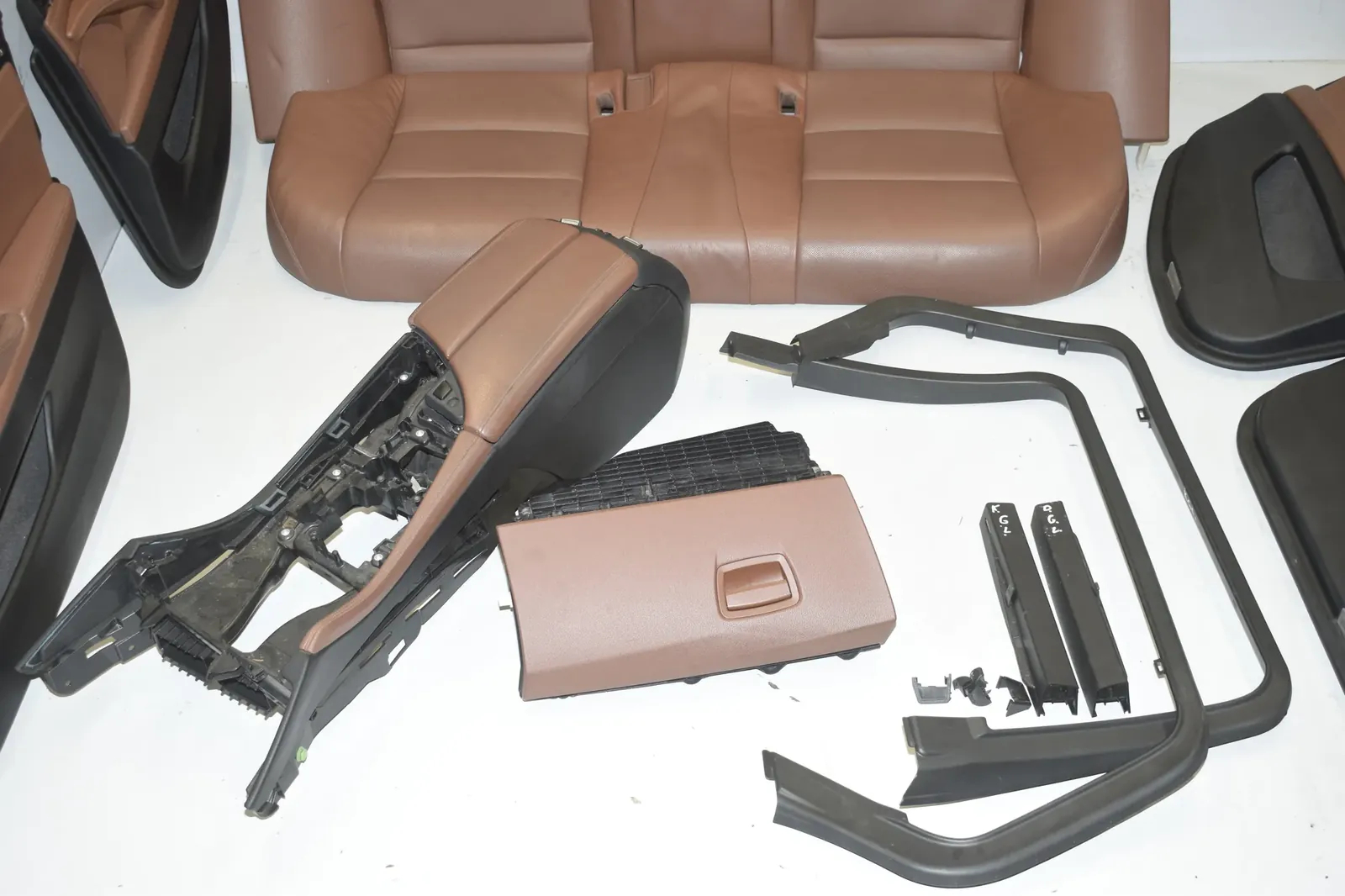 Seat set · BMW 5 Touring (F11) 530 d xDrive 2011 – 11
