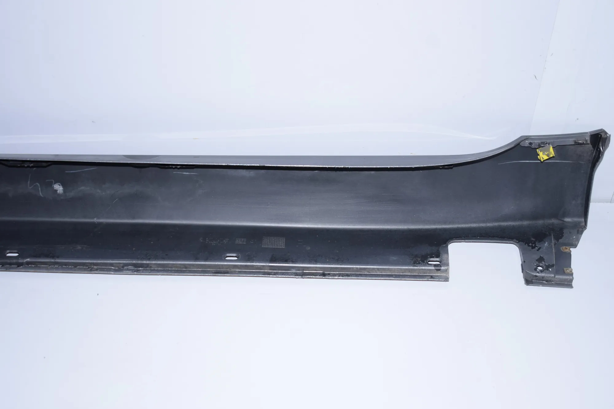 Right Side Plastic Sideskirt Cover – OEM 7178122 · BMW 5 Touring (E61) 520 d 2007 – 6