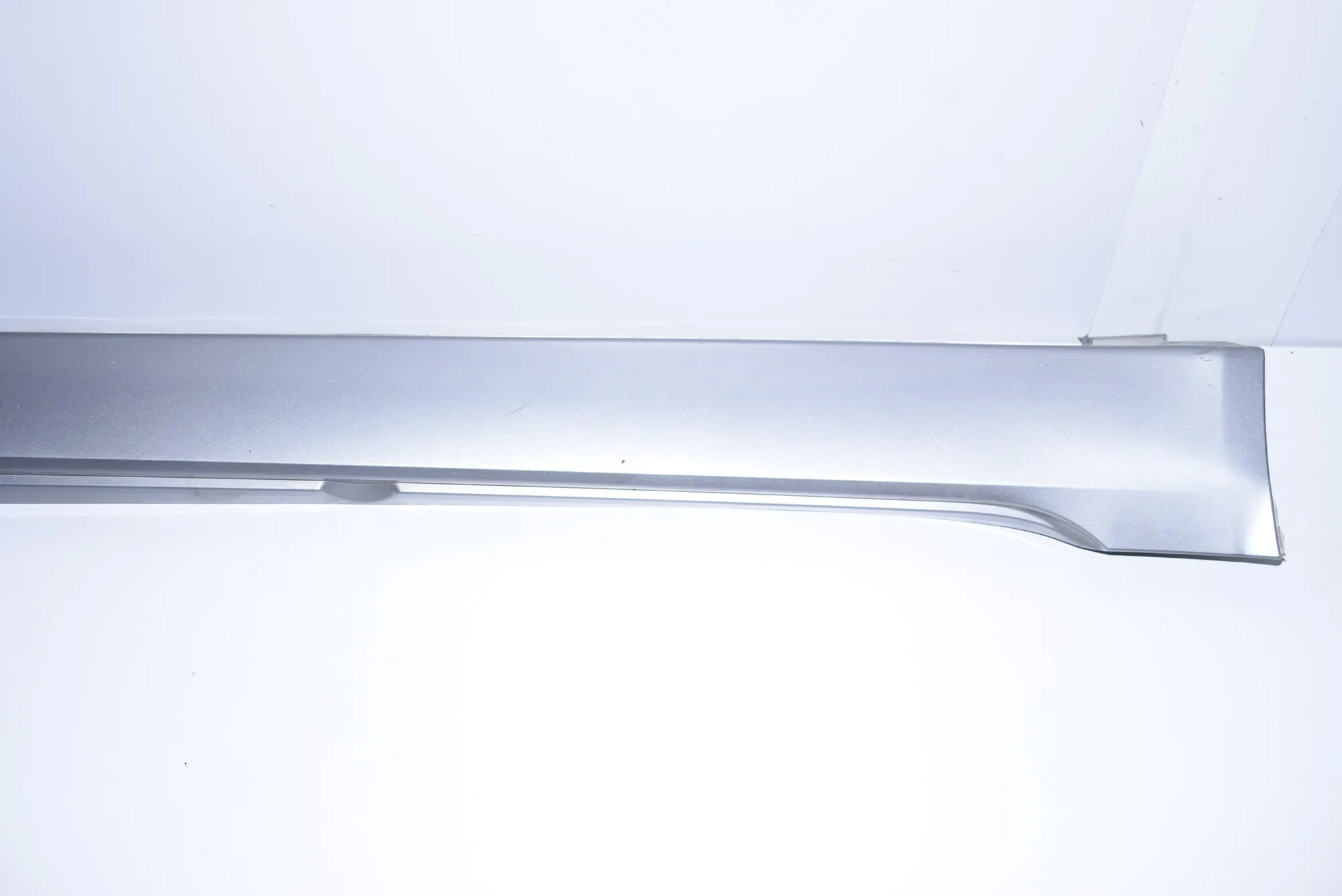 Right Side Plastic Sideskirt Cover – OEM 7178122 · BMW 5 Touring (E61) 520 d 2007 – 2
