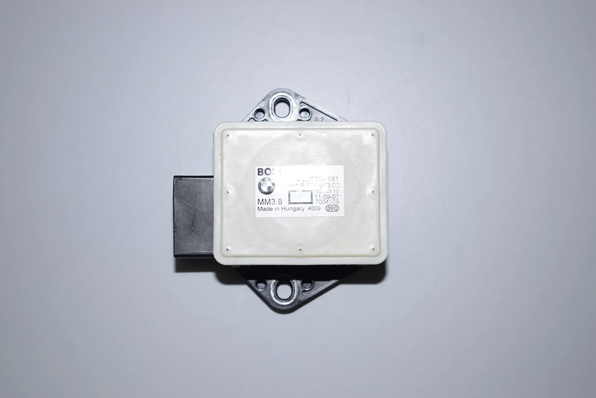 Acceleration Sensor – OEM 0265005681 · BMW 5 Touring (E61) 520 d 2007