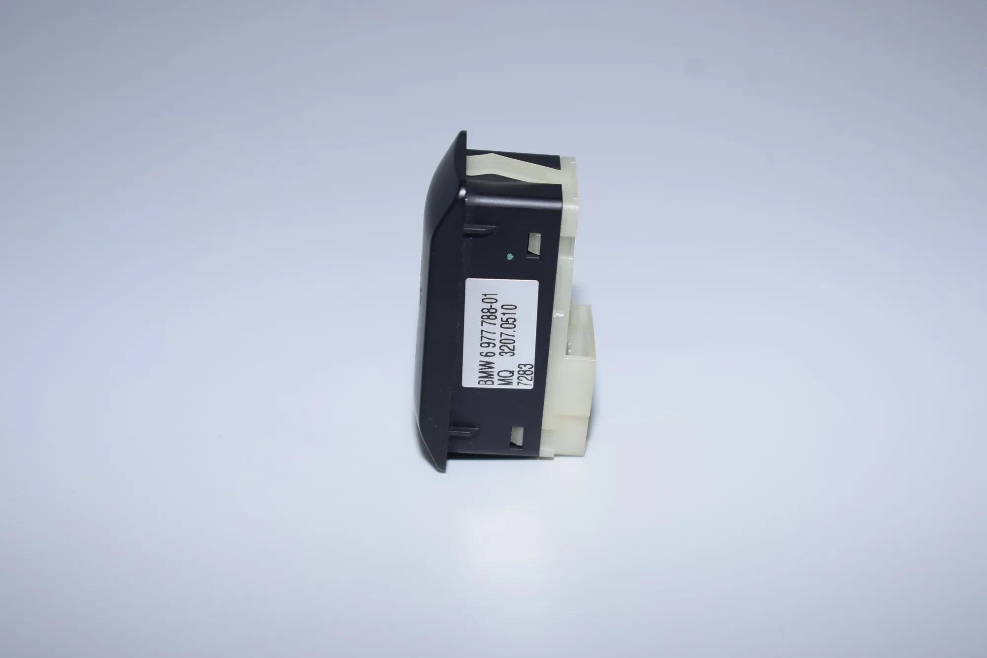 Other Control Units – OEM 6977788 · BMW 5 Touring (E61) 520 d 2007 – 7