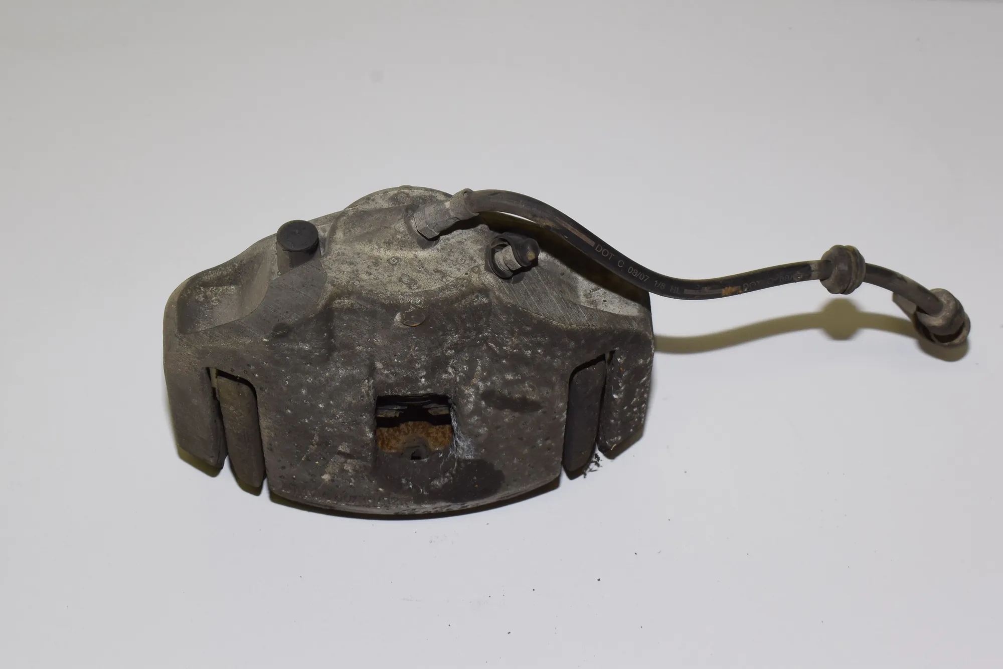 Front Right Brake Caliper – OEM NA · BMW 5 Touring (E61) 520 d 2007 – 3