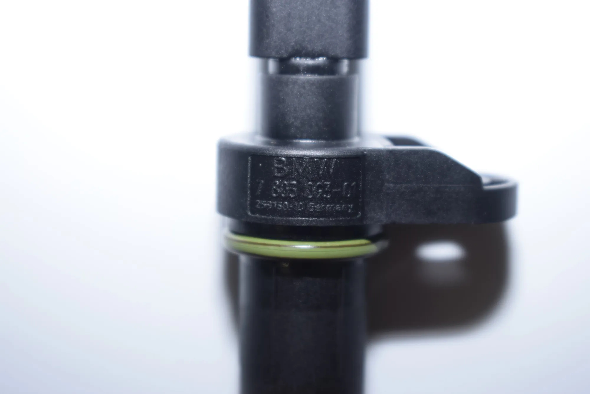 Camshaft Position Sensor – OEM 7803093 · BMW 5 Touring (E61) 520 d 2007 – 5