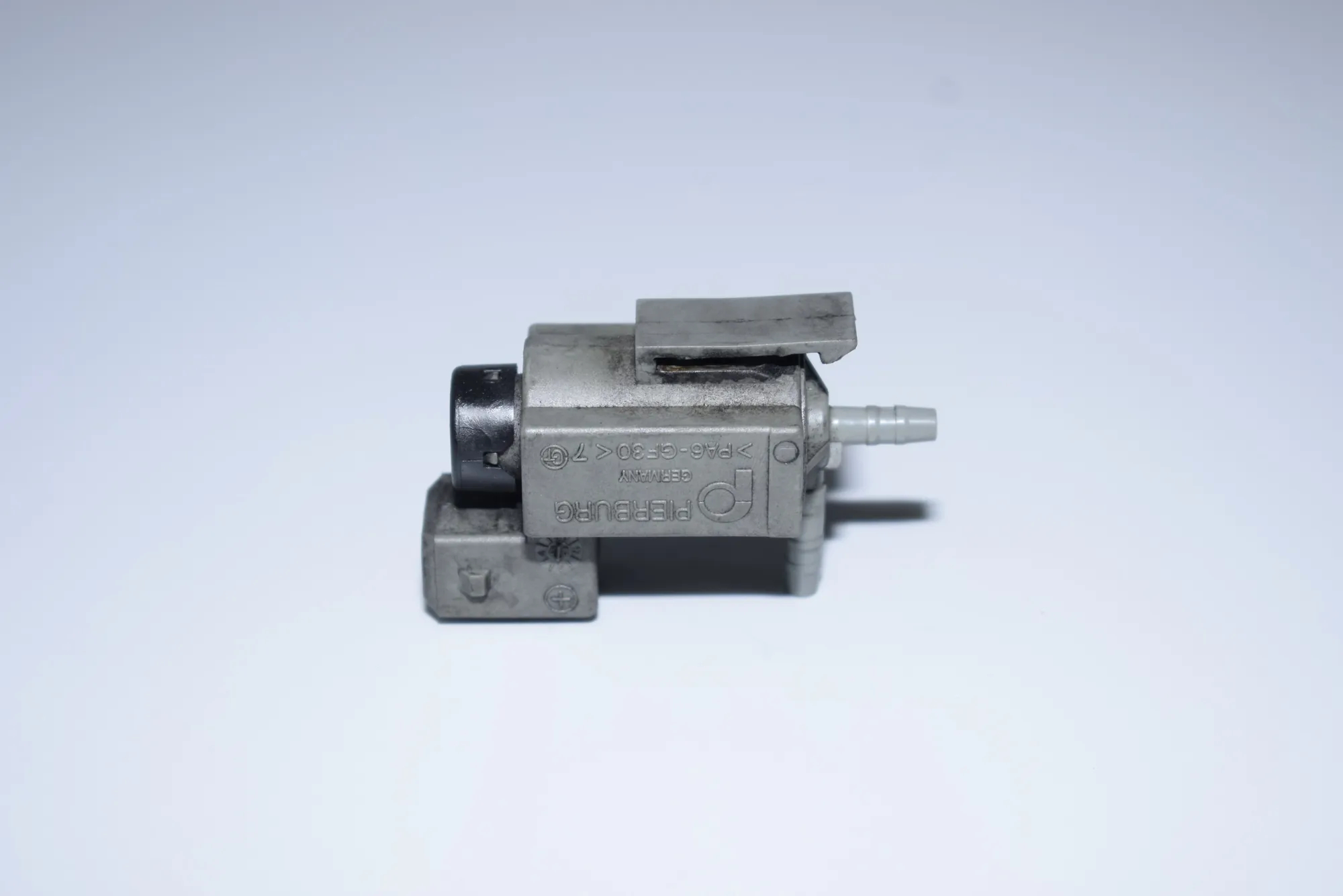 Solenoid Valve – OEM 7537612 · BMW 5 Touring (E61) 520 d 2007
