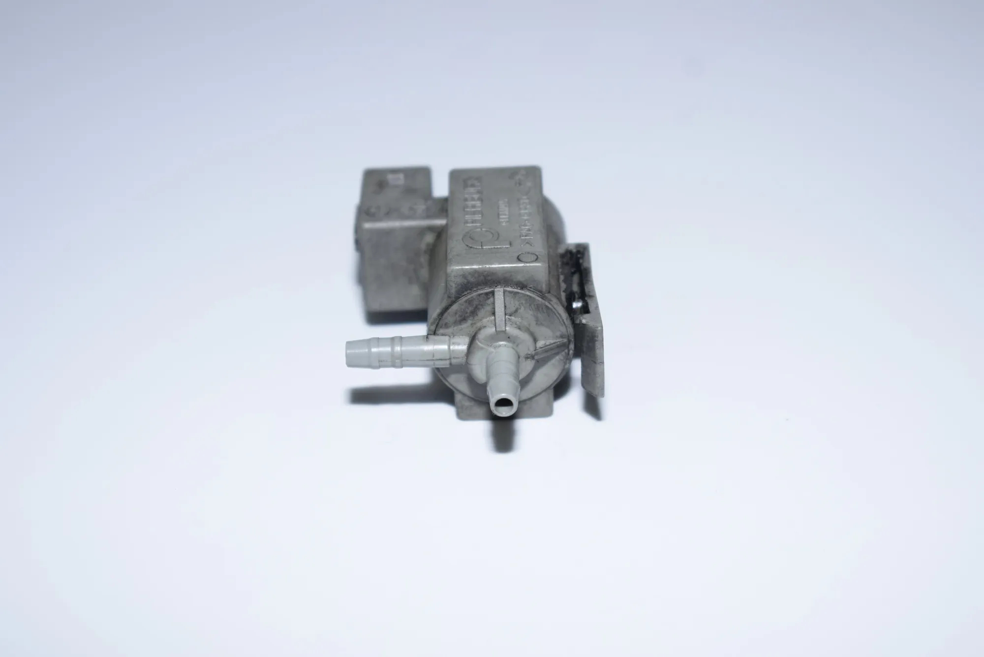 Solenoid Valve – OEM 7537612 · BMW 5 Touring (E61) 520 d 2007 – 2