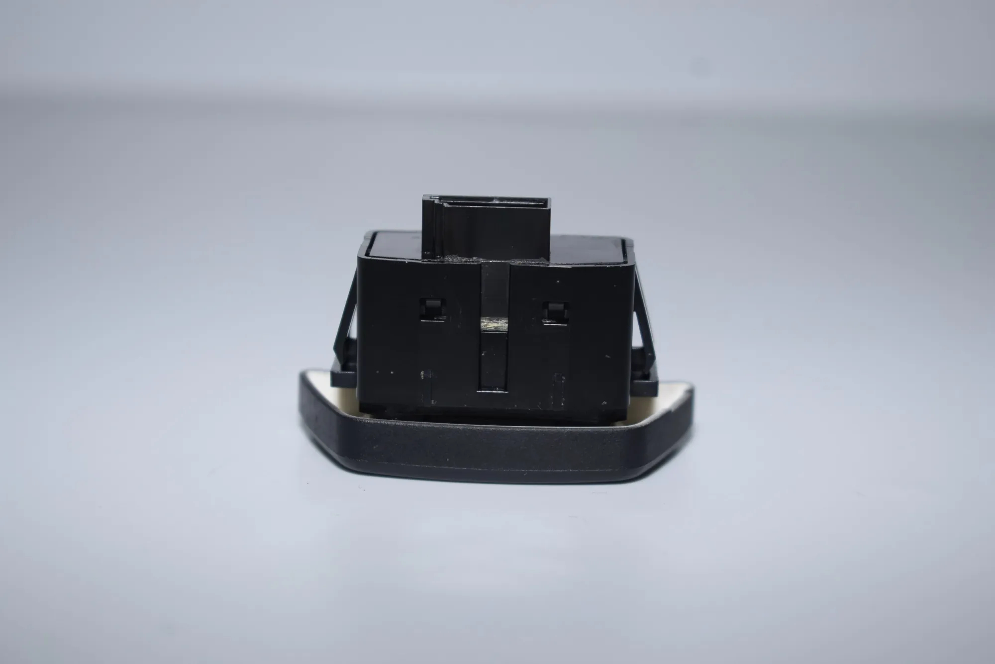 Switches – OEM 6981148 · BMW 5 Touring (E61) 520 d 2007 – 5