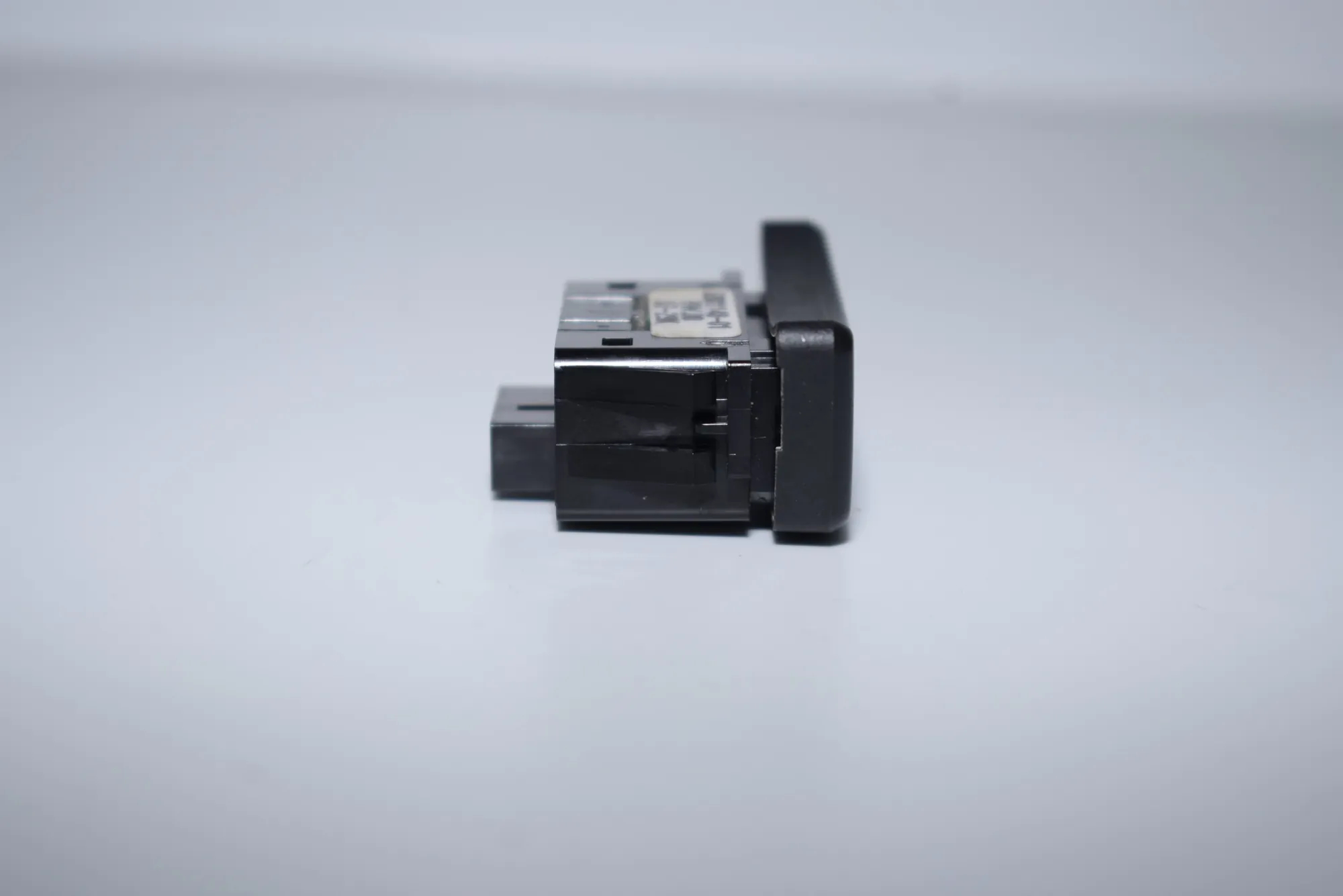 Switches – OEM 6981148 · BMW 5 Touring (E61) 520 d 2007 – 4