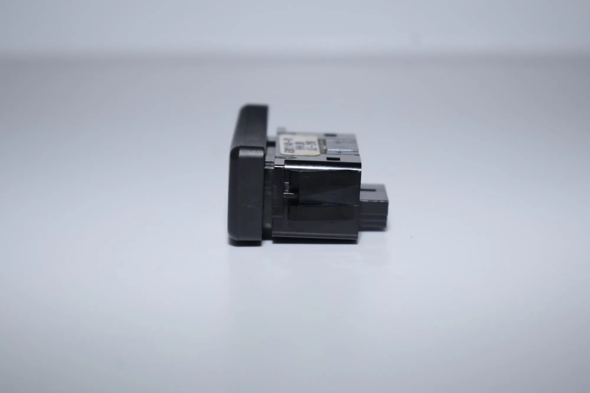 Switches – OEM 6981148 · BMW 5 Touring (E61) 520 d 2007 – 2