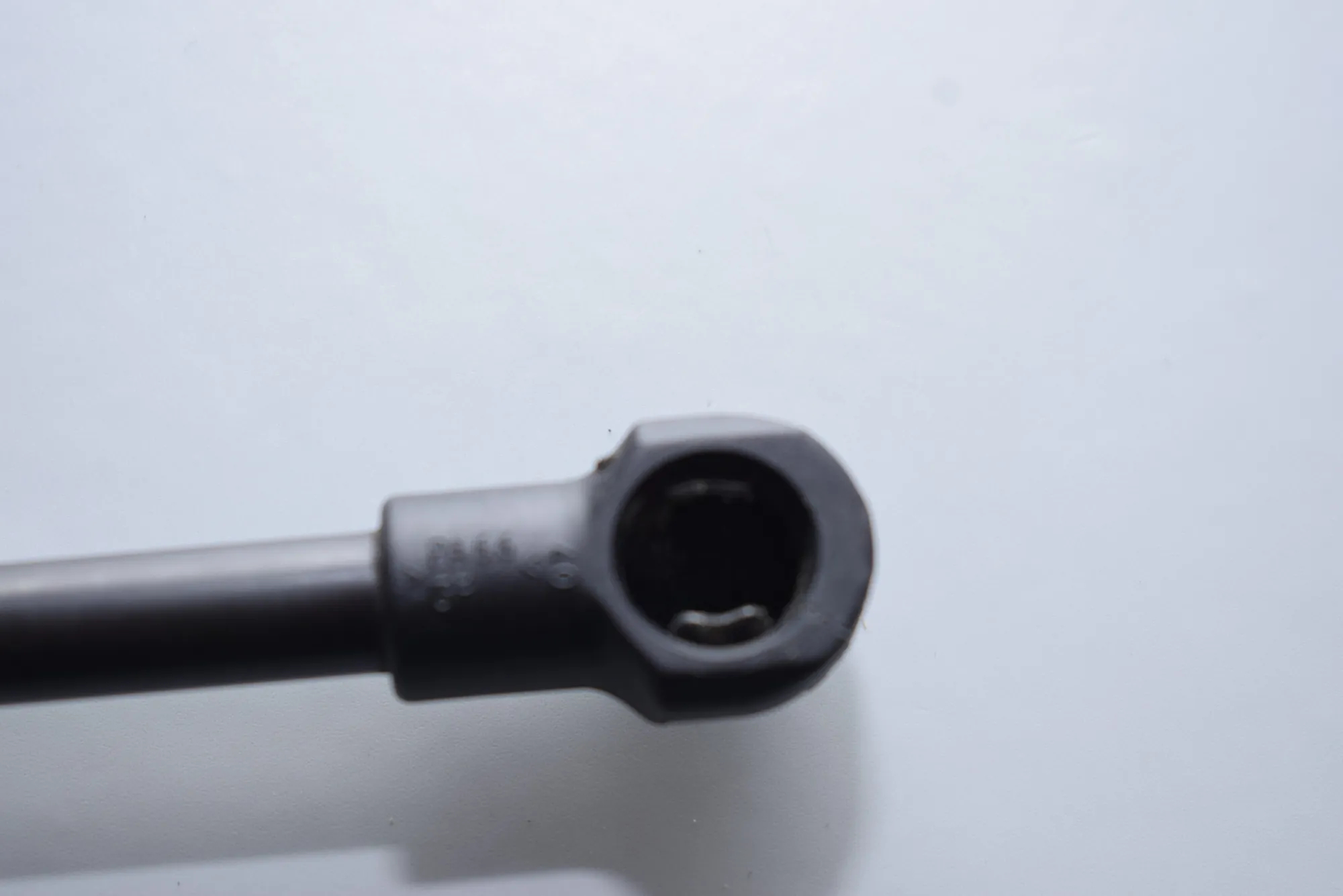Front Right Bonnet Strut – OEM 8174866 · BMW 5 Touring (E39) 530 d 1999