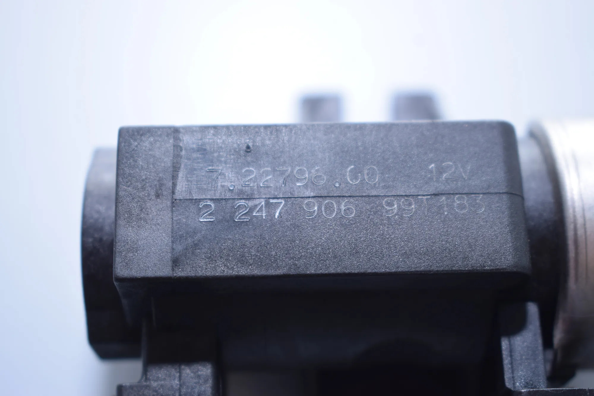 Solenoid Valve – OEM 2247906 · BMW 5 Touring (E39) 530 d 1999 – 2