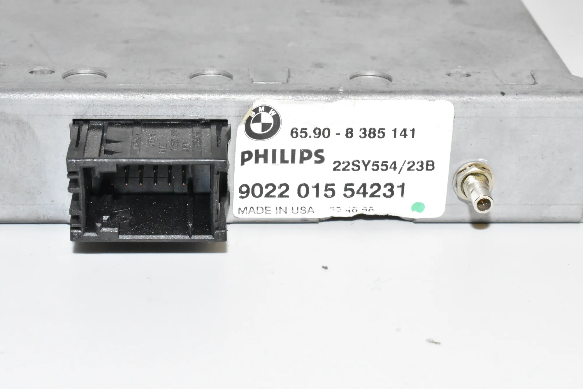 Antenna Amplifier – OEM 8385141 · BMW 7 (E38) BMW 7 (E38) 2000 – 3