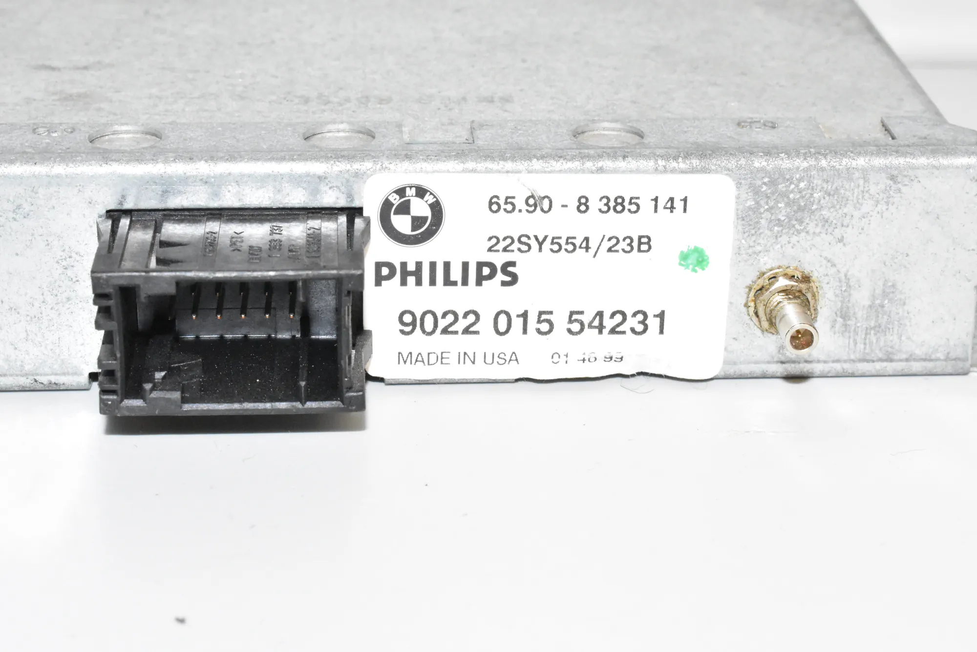 Antenna Amplifier – OEM 8385141 · BMW 7 (E38) BMW 7 (E38) 2000 – 3
