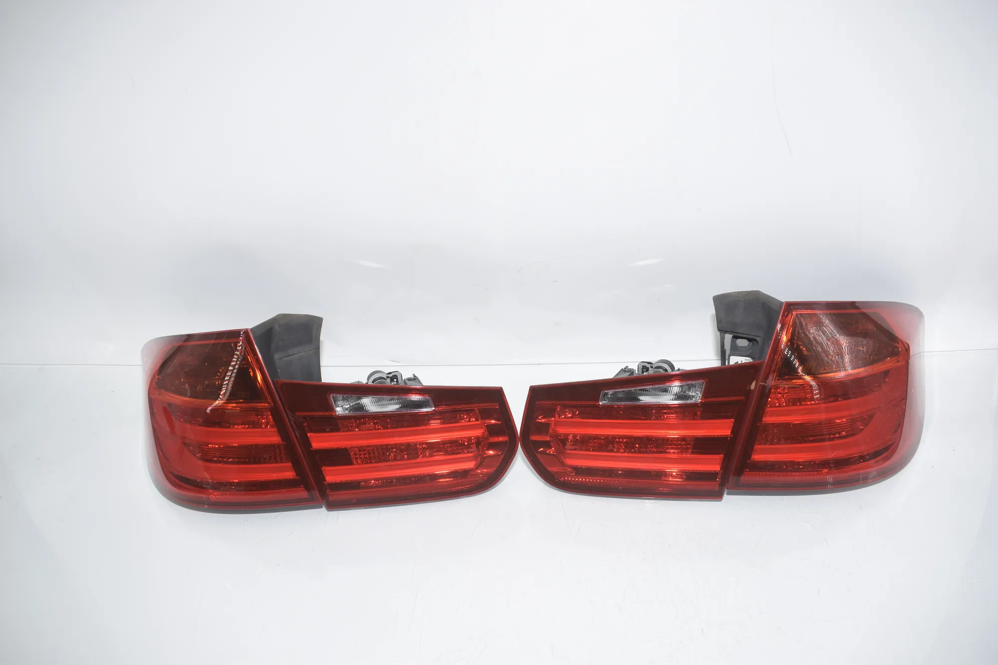 Rear Tail Light Set – OEM 7259915 · BMW 3 Touring (F31) 330 d 2013 – 4
