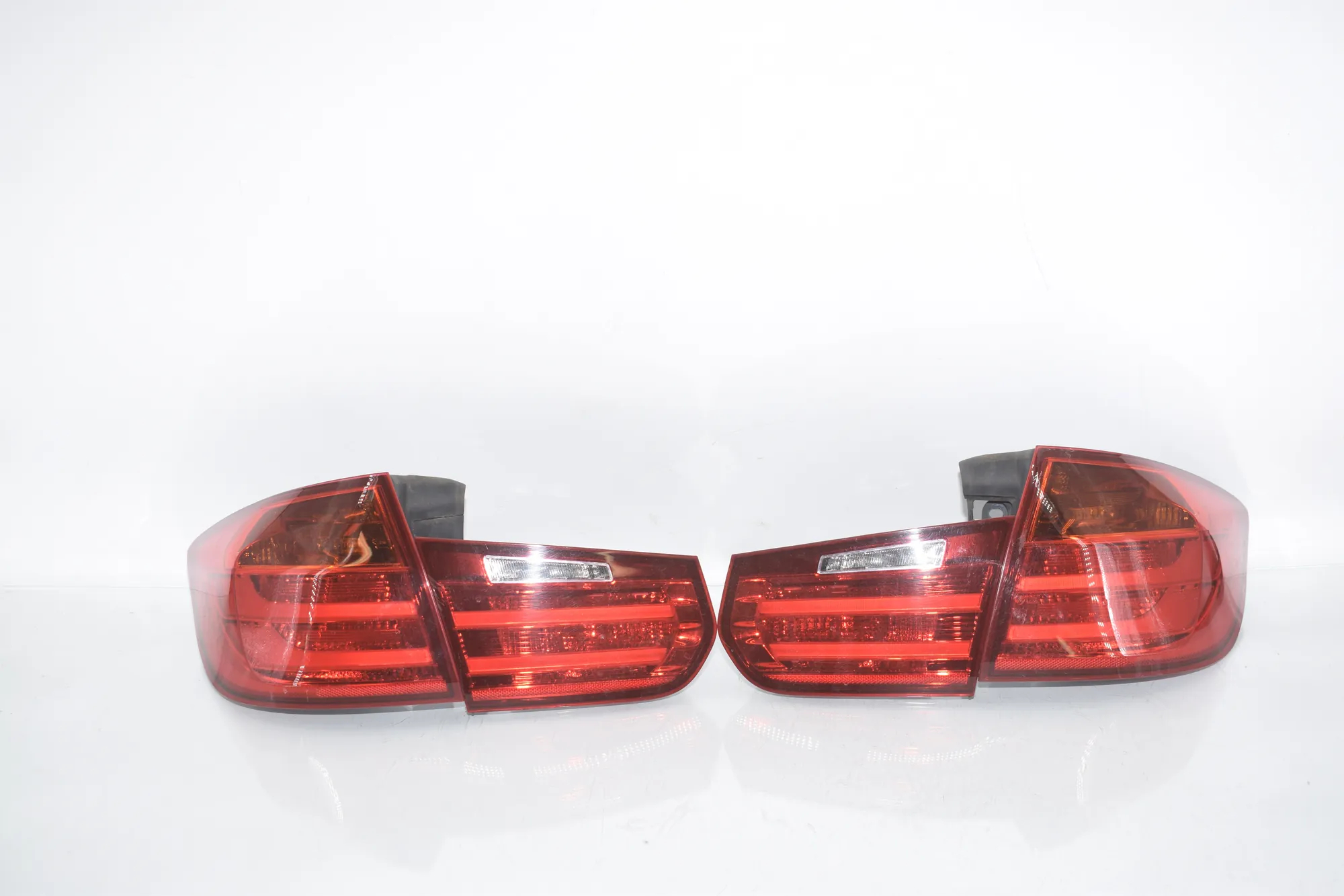 Rear Tail Light Set – OEM 7259915 · BMW 3 Touring (F31) 330 d 2013