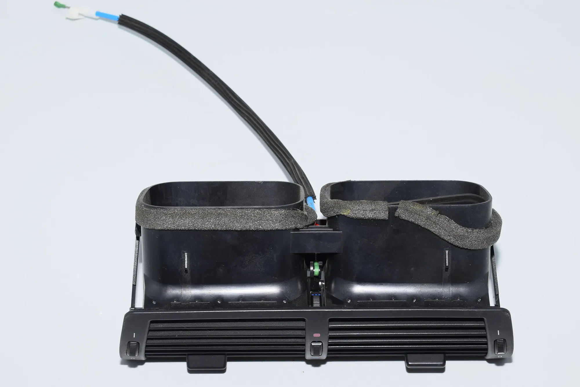 Dashboard Air Vents – OEM 8402221 · BMW X5 (E53) 4.6 is 2003 – 3