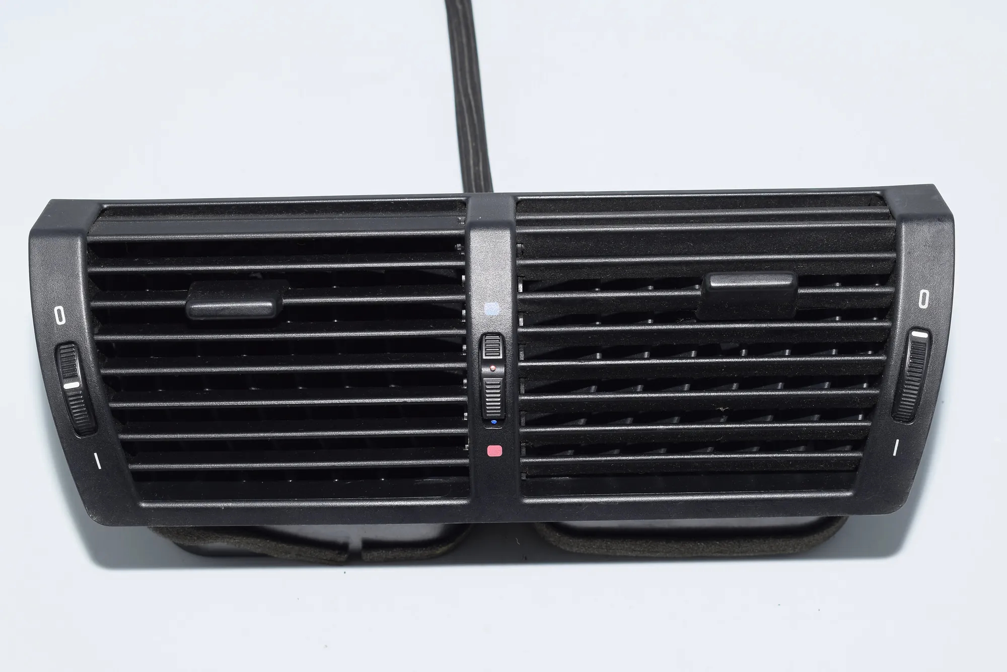 Dashboard Air Vents – OEM 8402221 · BMW X5 (E53) 4.6 is 2003 – 2