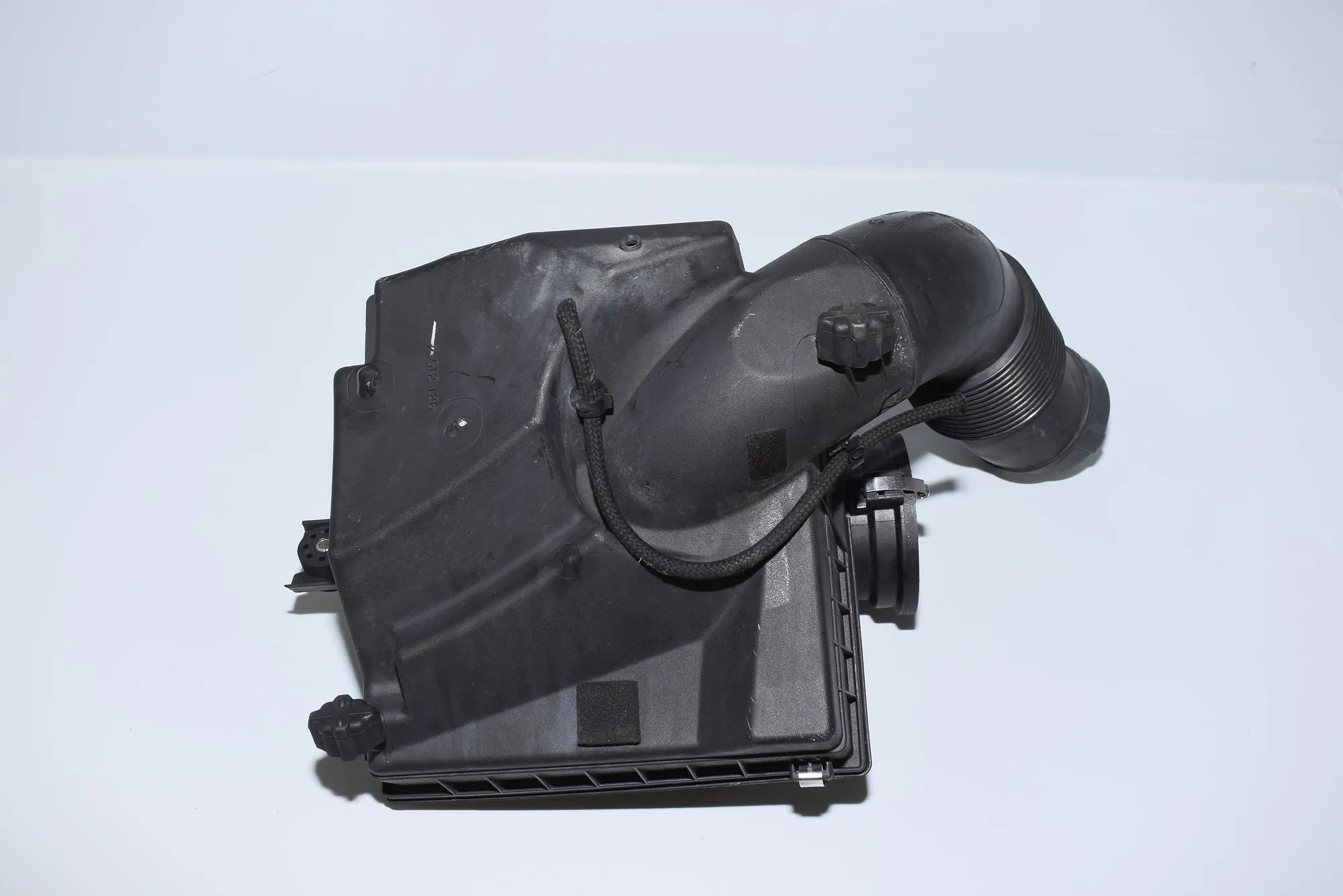 Air Filter Box – OEM 1438472 · BMW X5 (E53) 4.6 is 2003 – 4