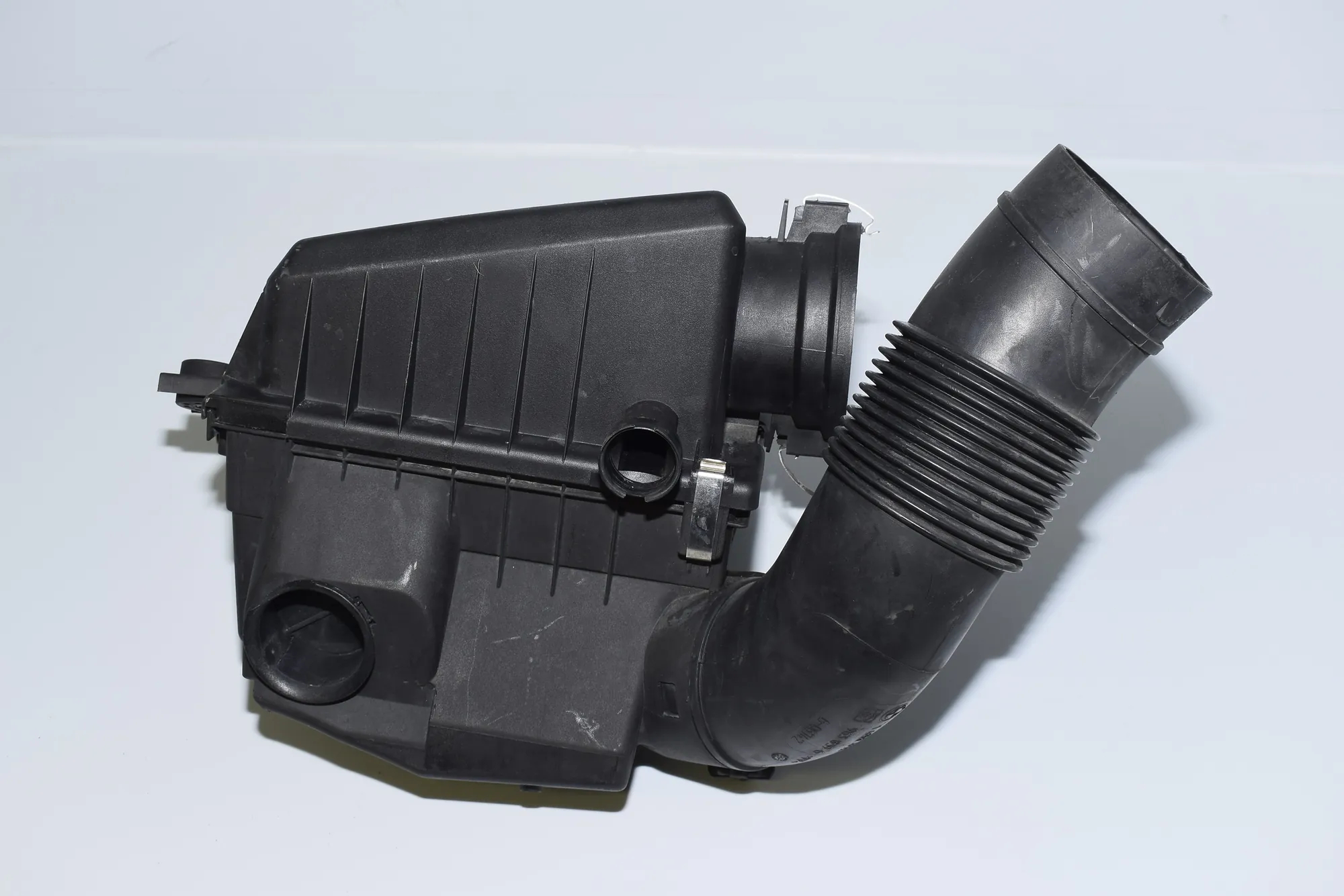 Air Filter Box – OEM 1438472 · BMW X5 (E53) 4.6 is 2003 – 3
