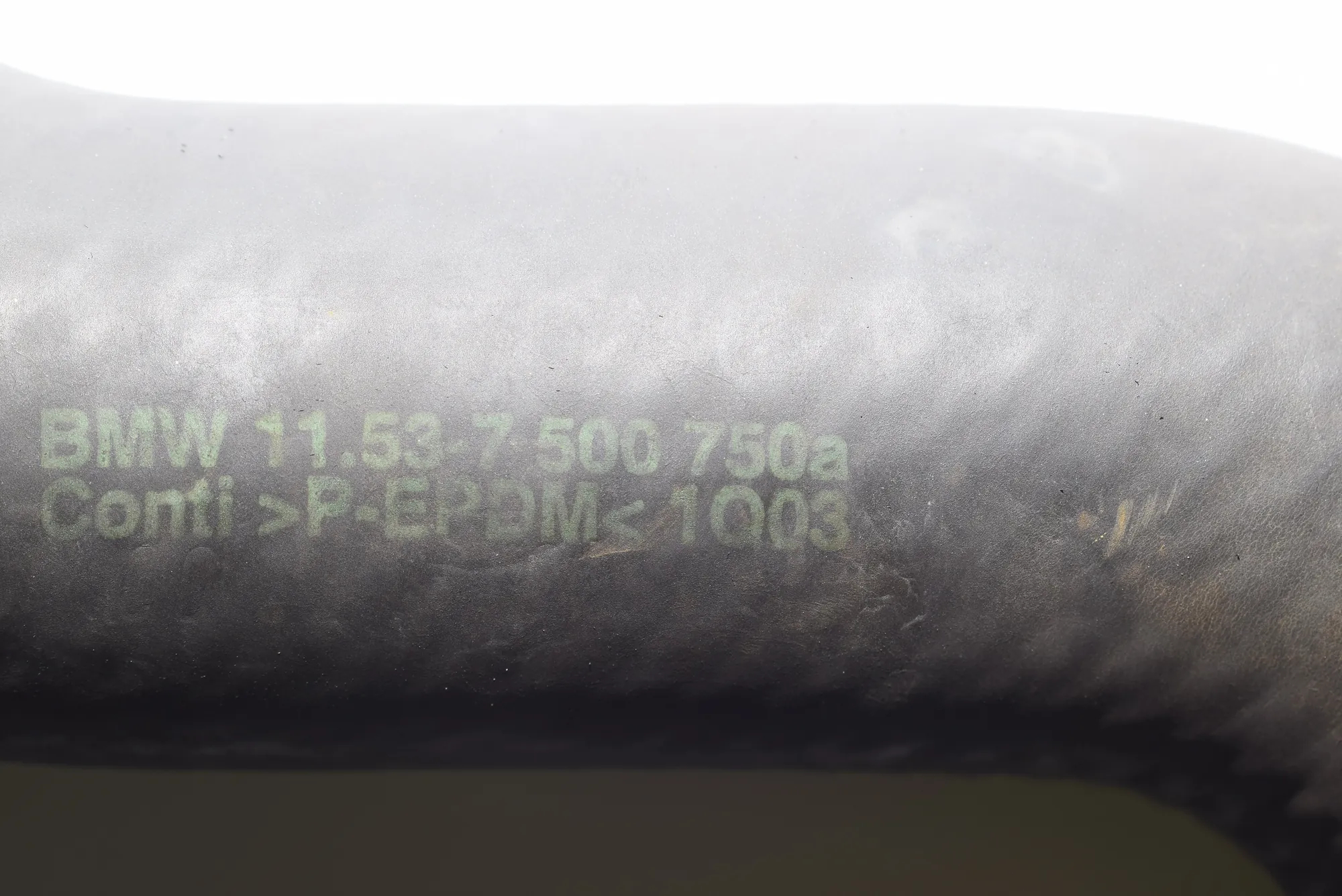 Right Side Cooling Radiator Hose – OEM 7500750 · BMW X5 (E53) 4.6 is 2003 – 3