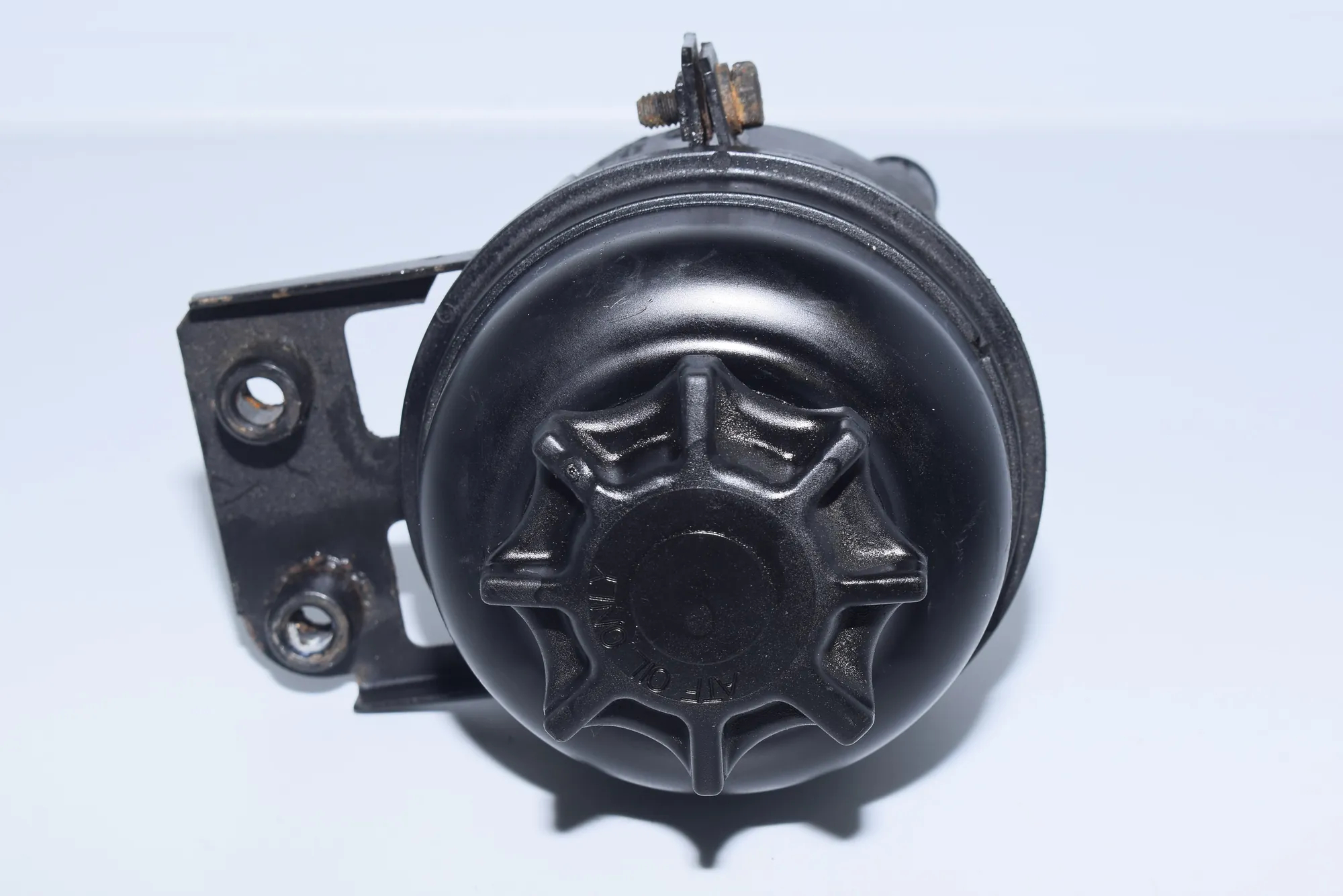 Power Steering Pump Tank – OEM 1097164 · BMW X5 (E53) 4.6 is 2003 – 5