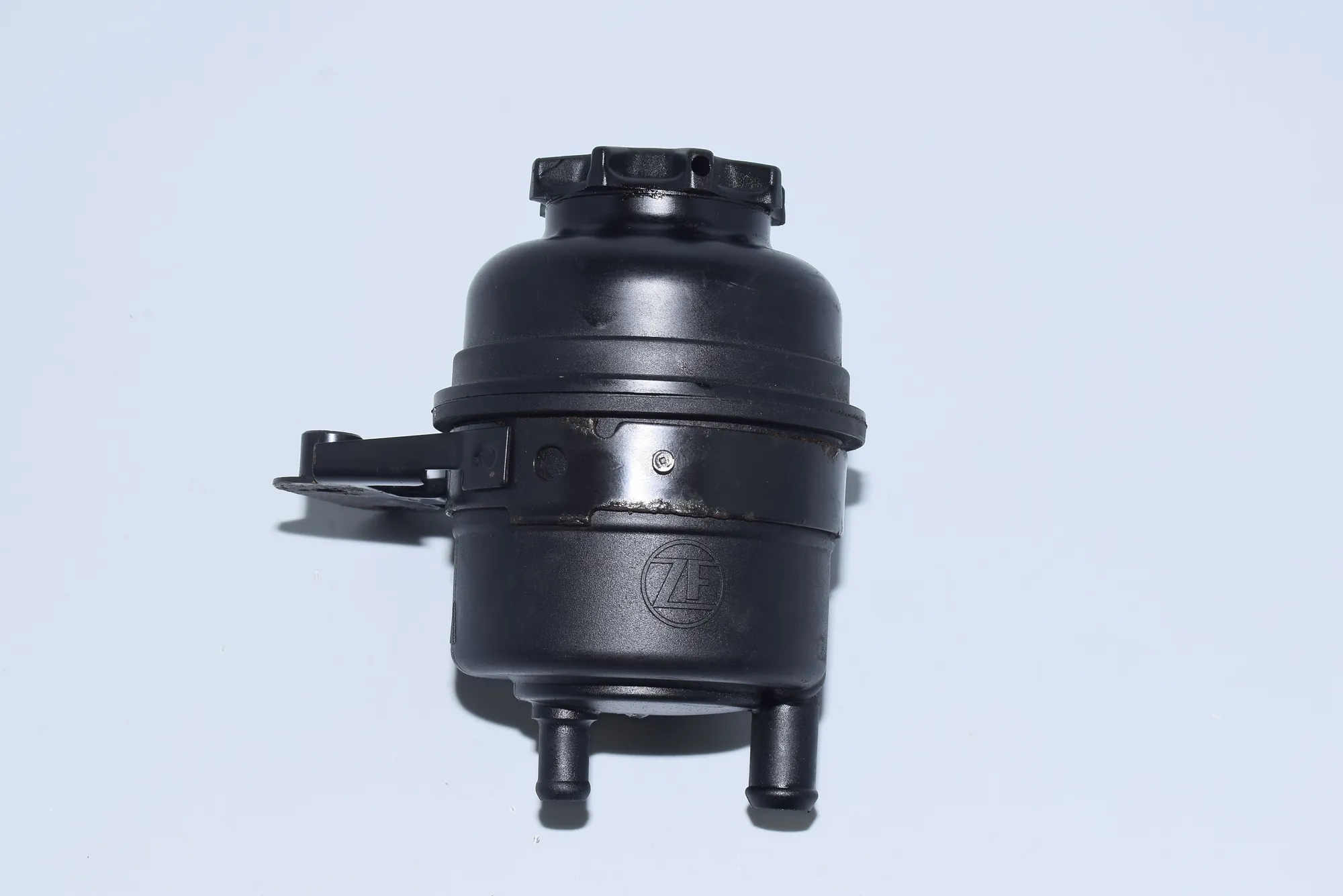 Power Steering Pump Tank – OEM 1097164 · BMW X5 (E53) 4.6 is 2003 – 2