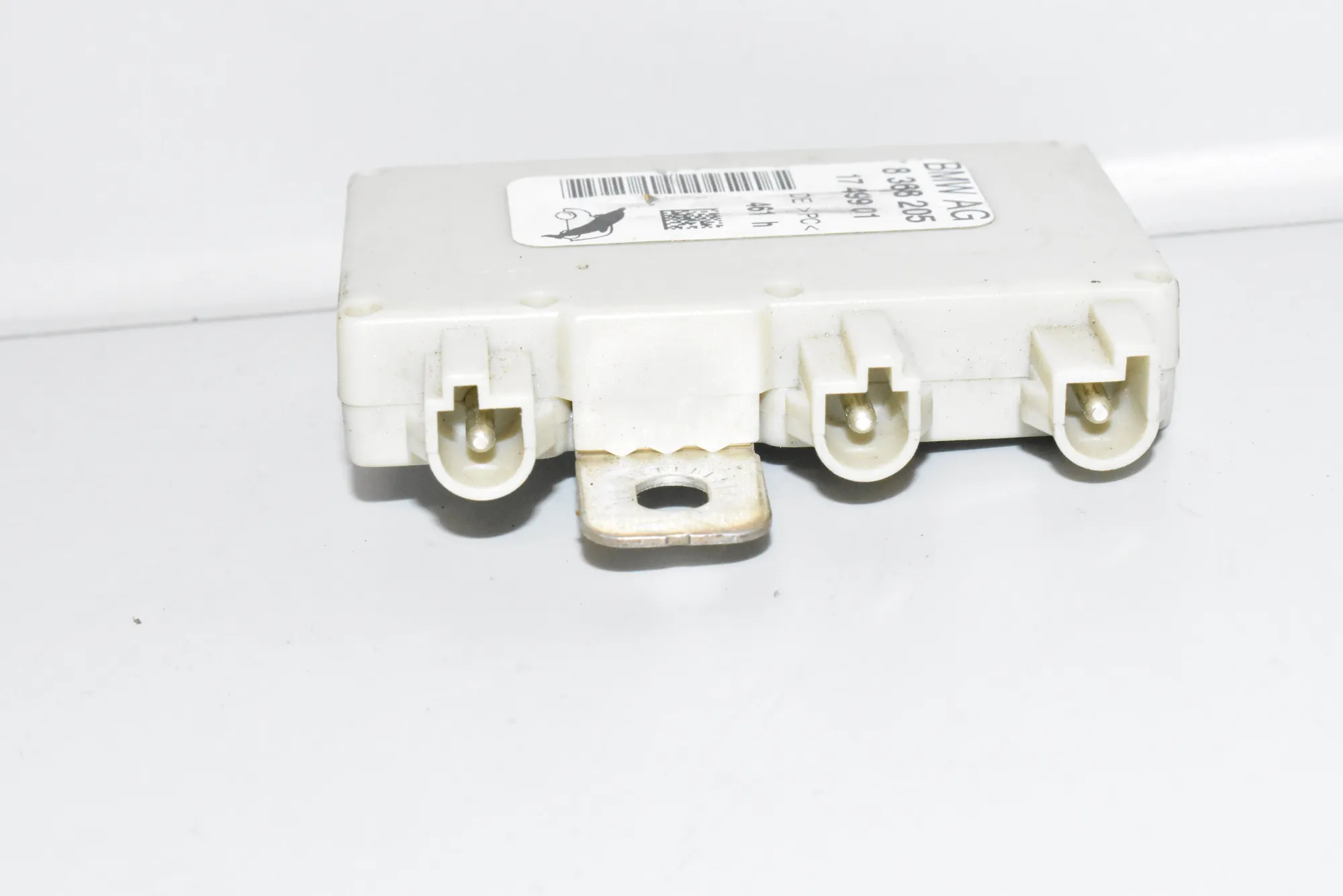 Antenna Amplifier – OEM 8368205 · BMW 7 (E65, E66, E67) BMW 7 (E65, E66, E67) 2001 – 3