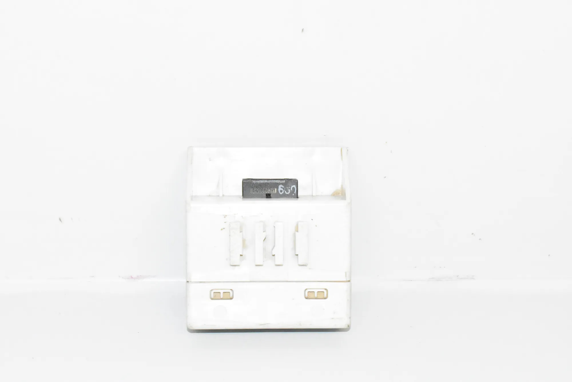 Other Control Units – OEM 8386932 · BMW 3 (E46) BMW 3 (E46) 2000