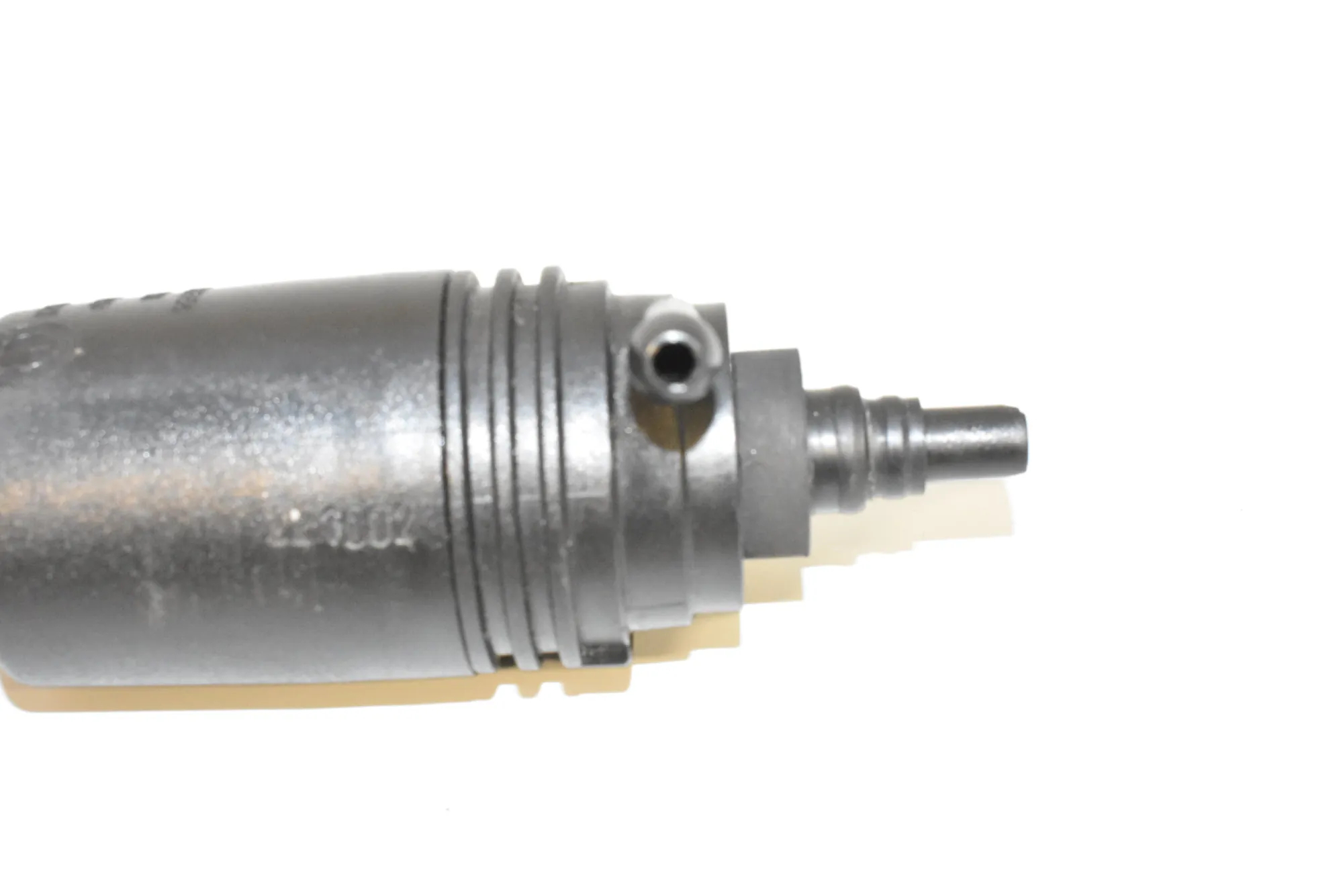 Washer Tank Motor – OEM 8377612 · BMW 5 (E39) BMW 5 (E39) 2001 – 5