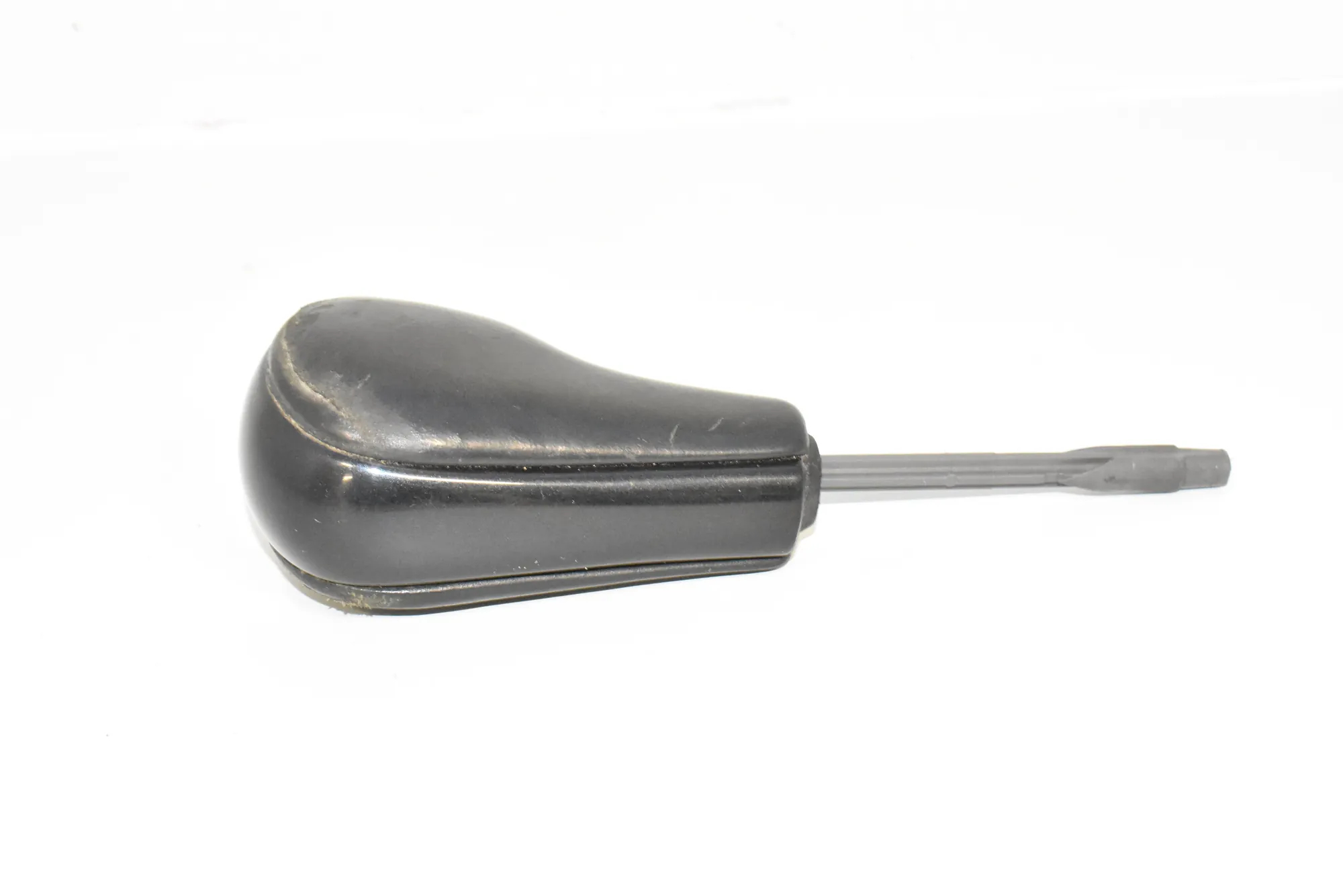 Gear Shifting Knob – OEM NA · BMW 5 (E39) BMW 5 (E39) 2001 – 2