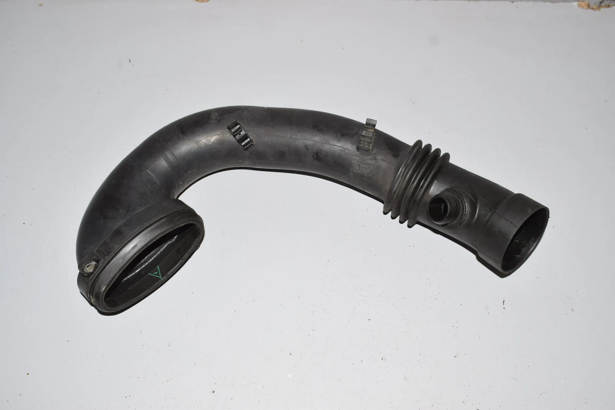 Pipe Hose – OEM 7786002 · BMW 5 (E60) BMW 5 (E60) 525 d 2005 – 3