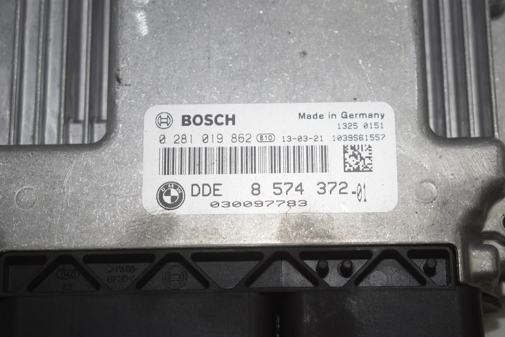 Engine Ignition ECU Set – OEM 8574372 · BMW 3 Touring (F31) 330 d 2013 – 3