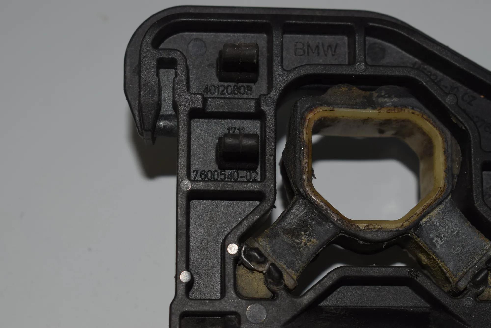 Other Body Parts – OEM 7600540 · BMW 3 (F30, F80) BMW 3 (F30, F80) 2012 – 6