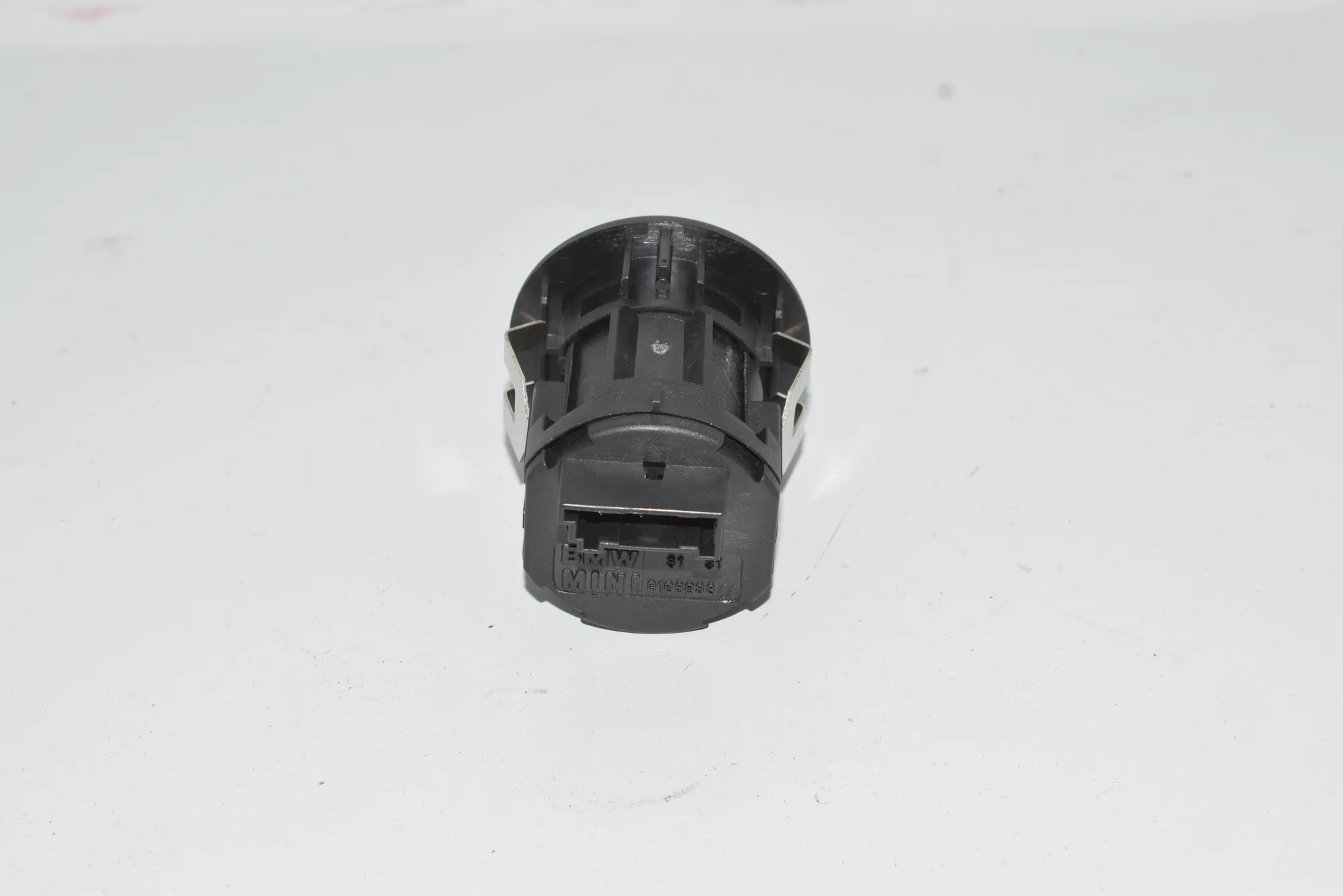 Other Control Units – OEM 919698606 · BMW 3 (E90) BMW 3 (E90) 2006 – 3