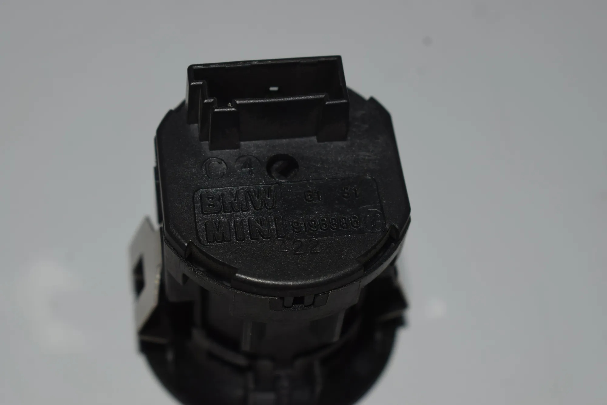 Other Control Units – OEM 919698606 · BMW 3 (E90) BMW 3 (E90) 2006 – 6