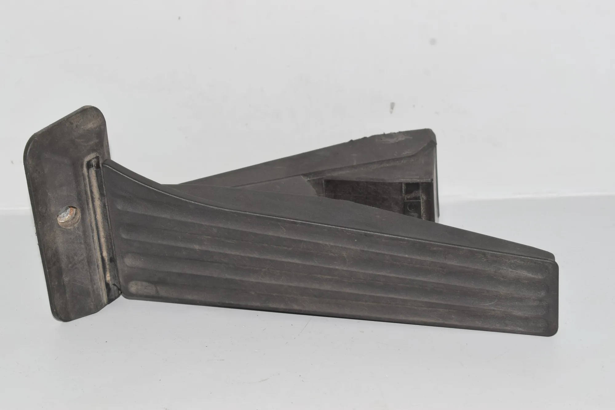 Throttle Pedal – OEM 6788632 · BMW 3 Coupe (E92) BMW 3 Coupe (E92) 2010