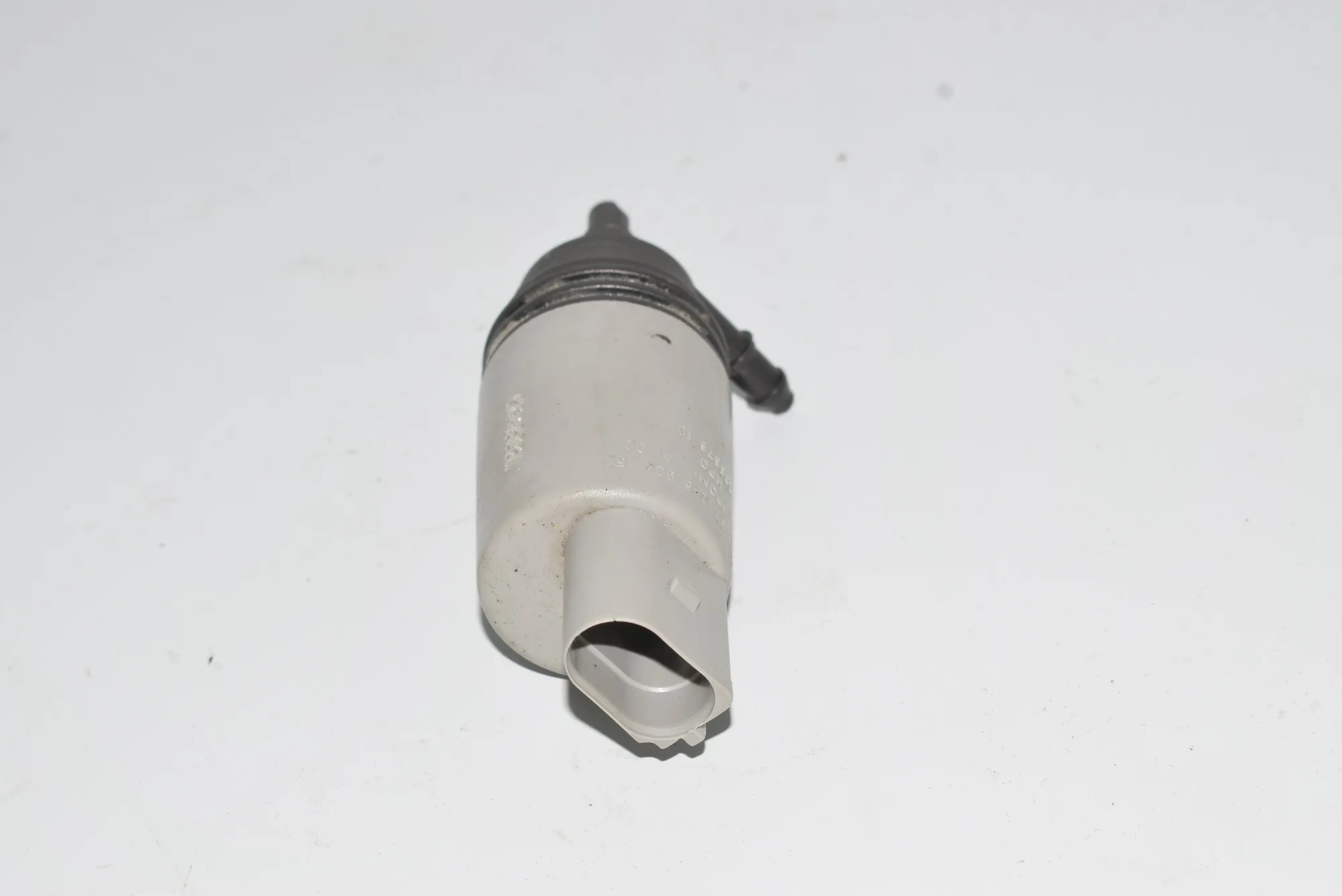 Washer Tank Motor – OEM 6934159 · BMW 3 Coupe (E92) BMW 3 Coupe (E92) 2010 – 6