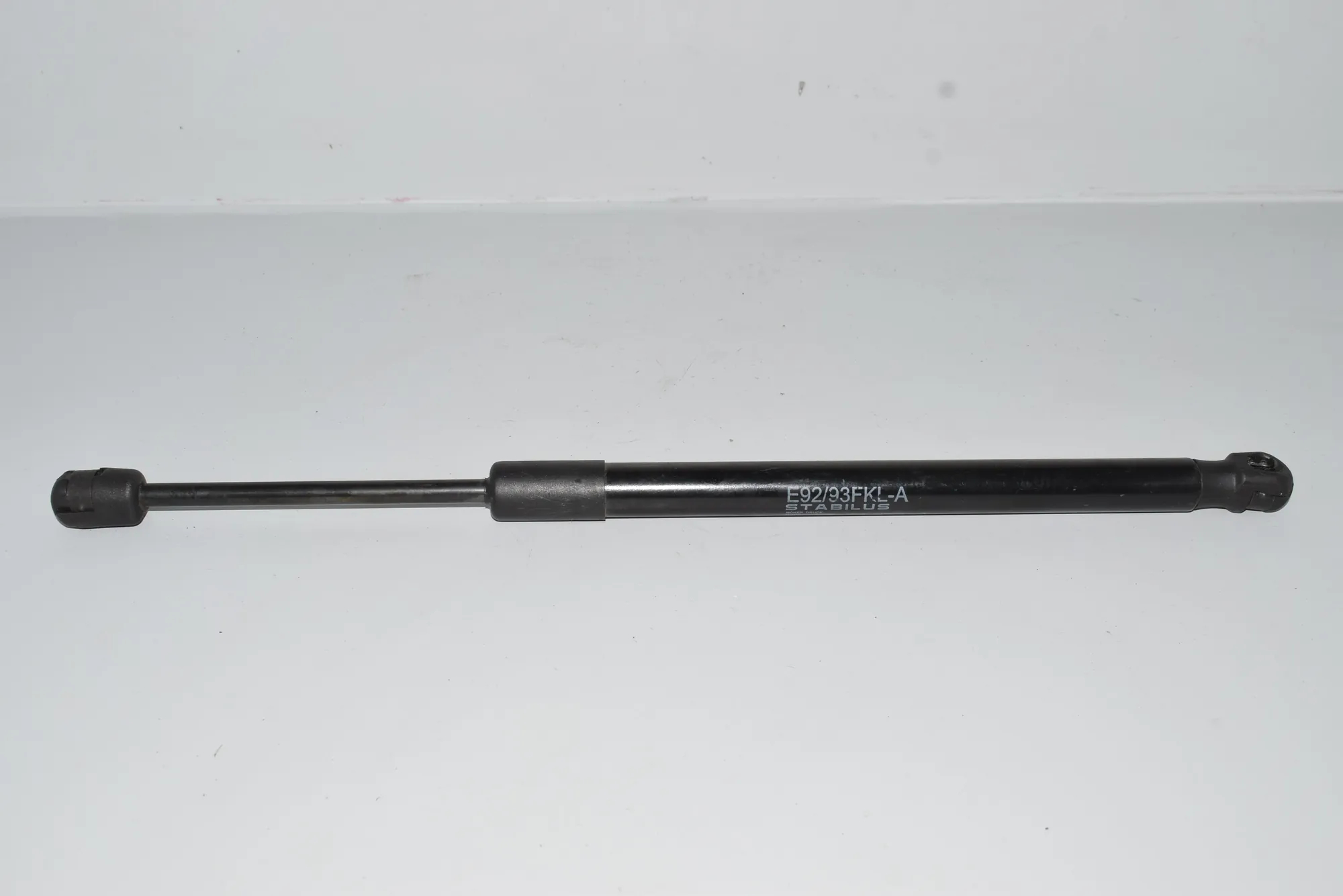 Front Right Bonnet Strut – OEM 7225517 · BMW 3 Coupe (E92) BMW 3 Coupe (E92) 2008 – 2