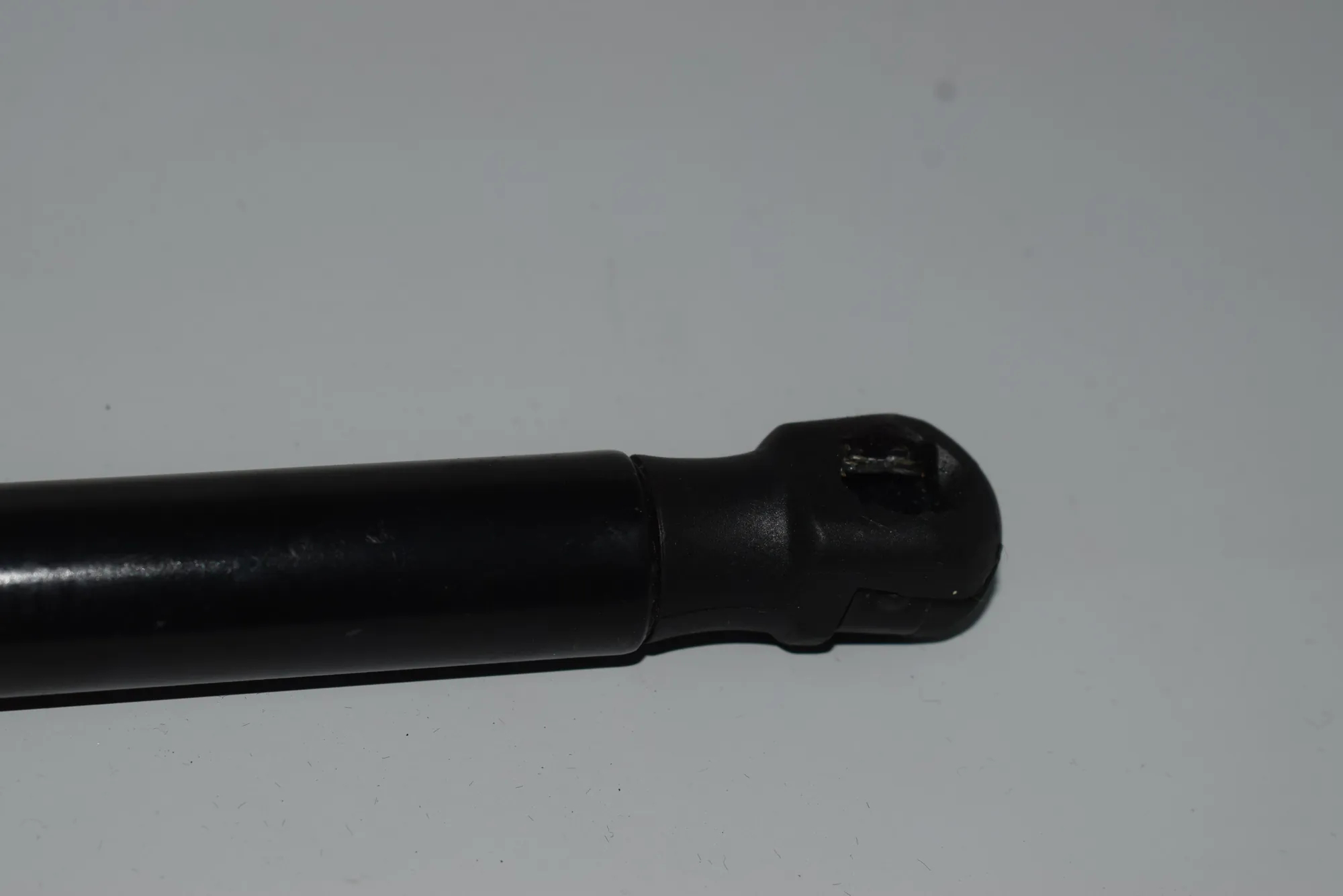 Front Right Bonnet Strut – OEM 7225517 · BMW 3 Coupe (E92) BMW 3 Coupe (E92) 2008 – 3
